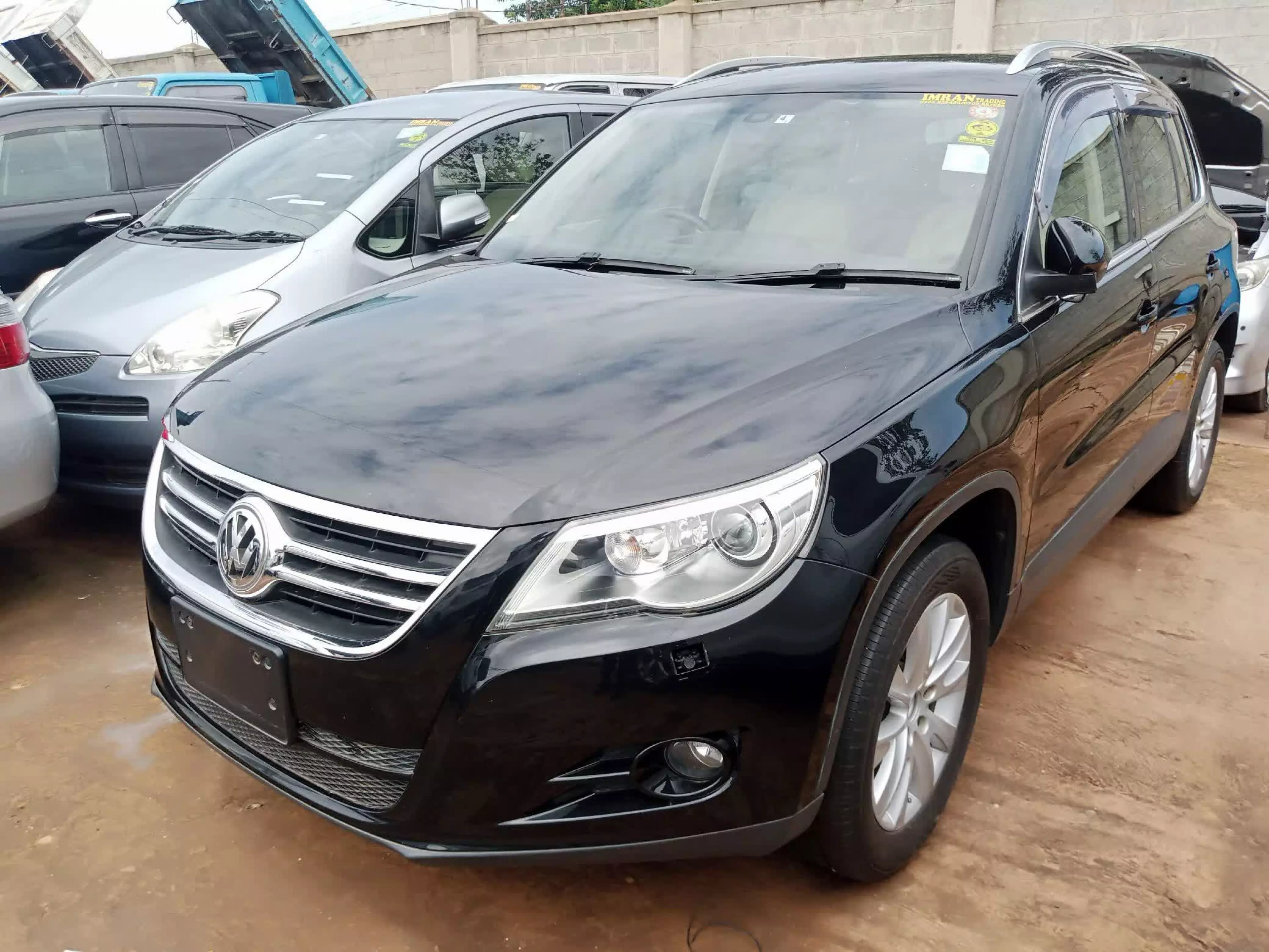 Volkswagen Tiguan - 2009
