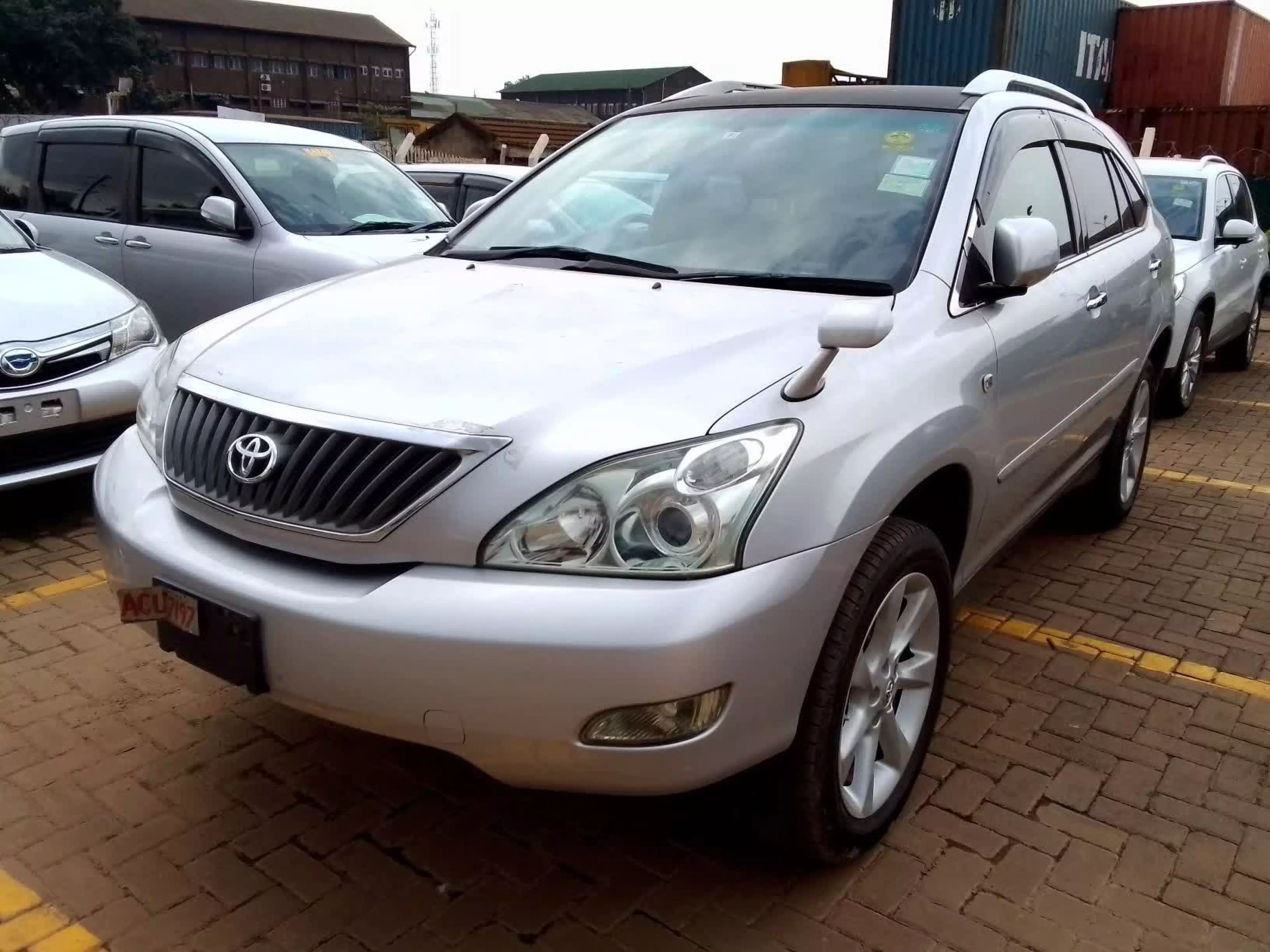 Toyota Harrier - 2010