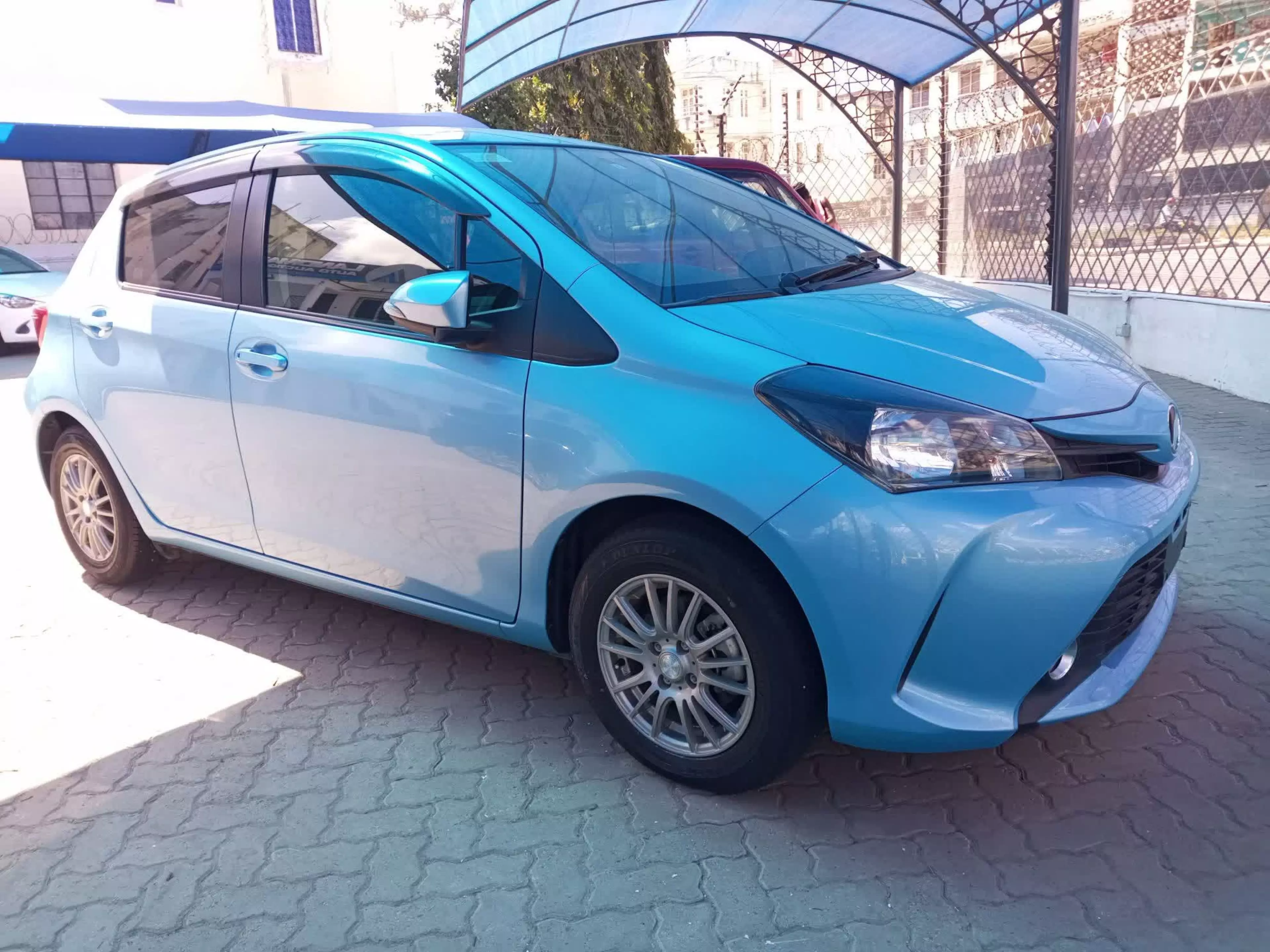 Toyota Vitz - 2015