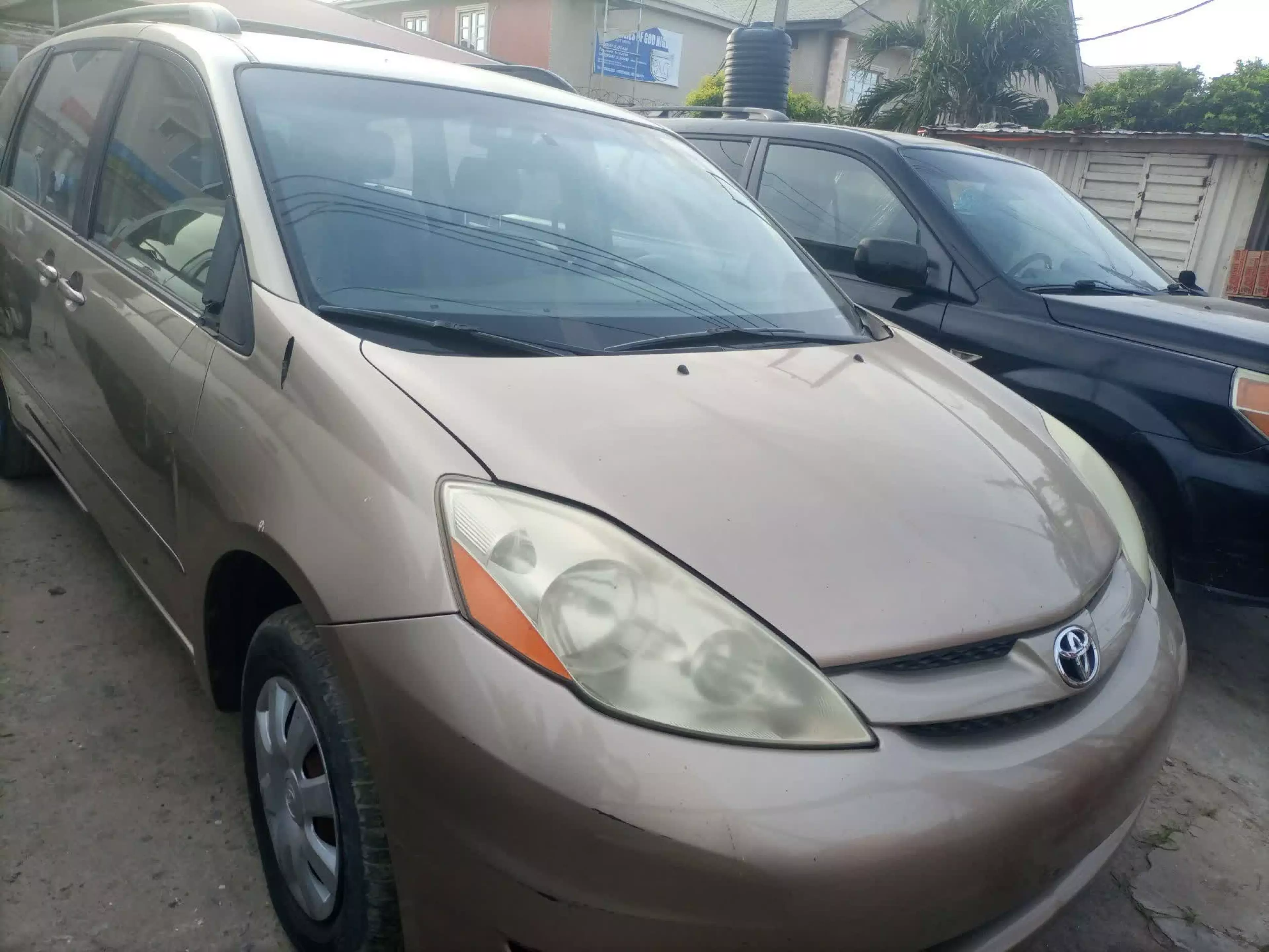 Toyota Sienna - 2006