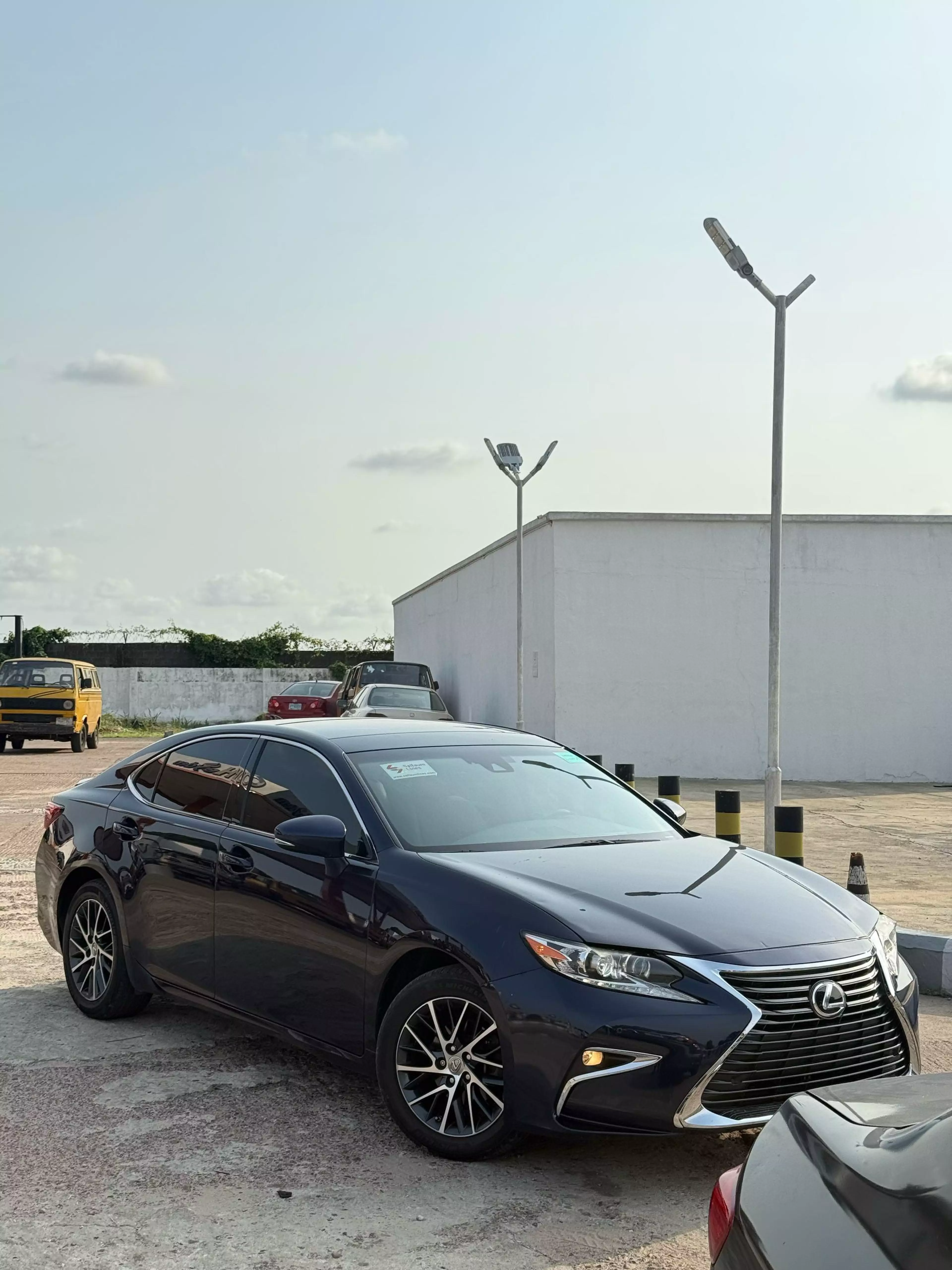 Lexus ES 350   - 2016