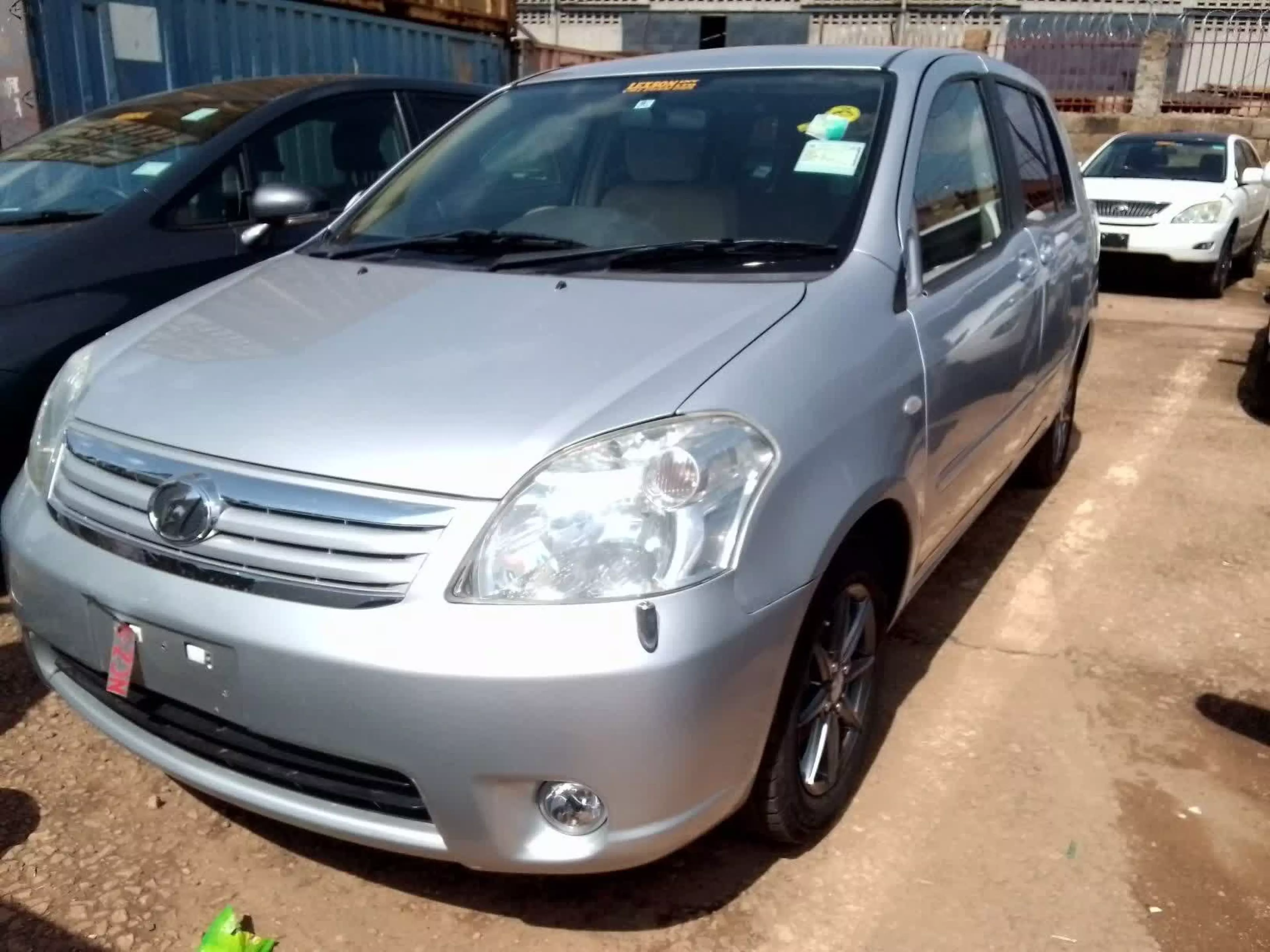 Toyota Raum  - 2008
