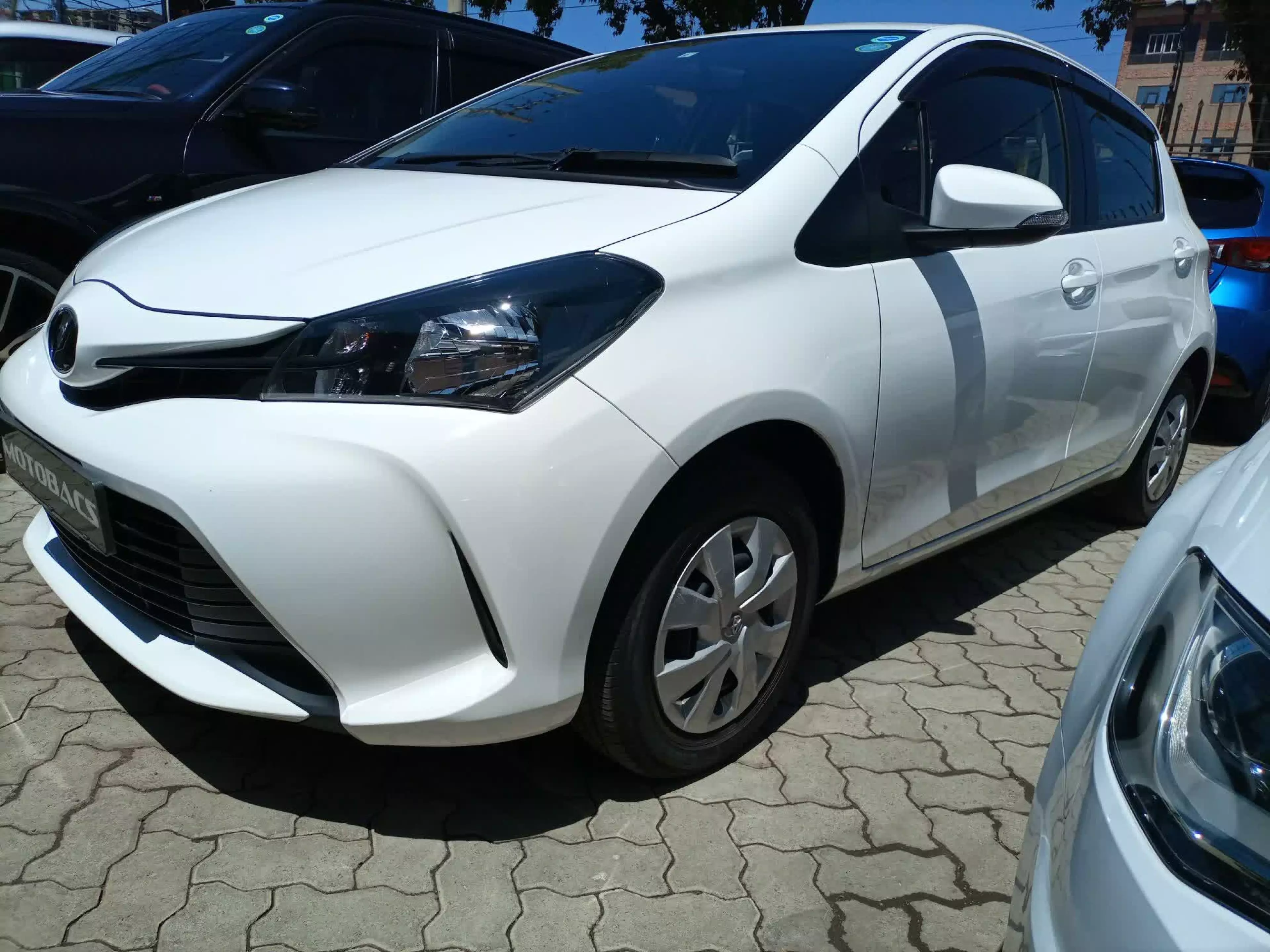 Toyota Vitz - 2015