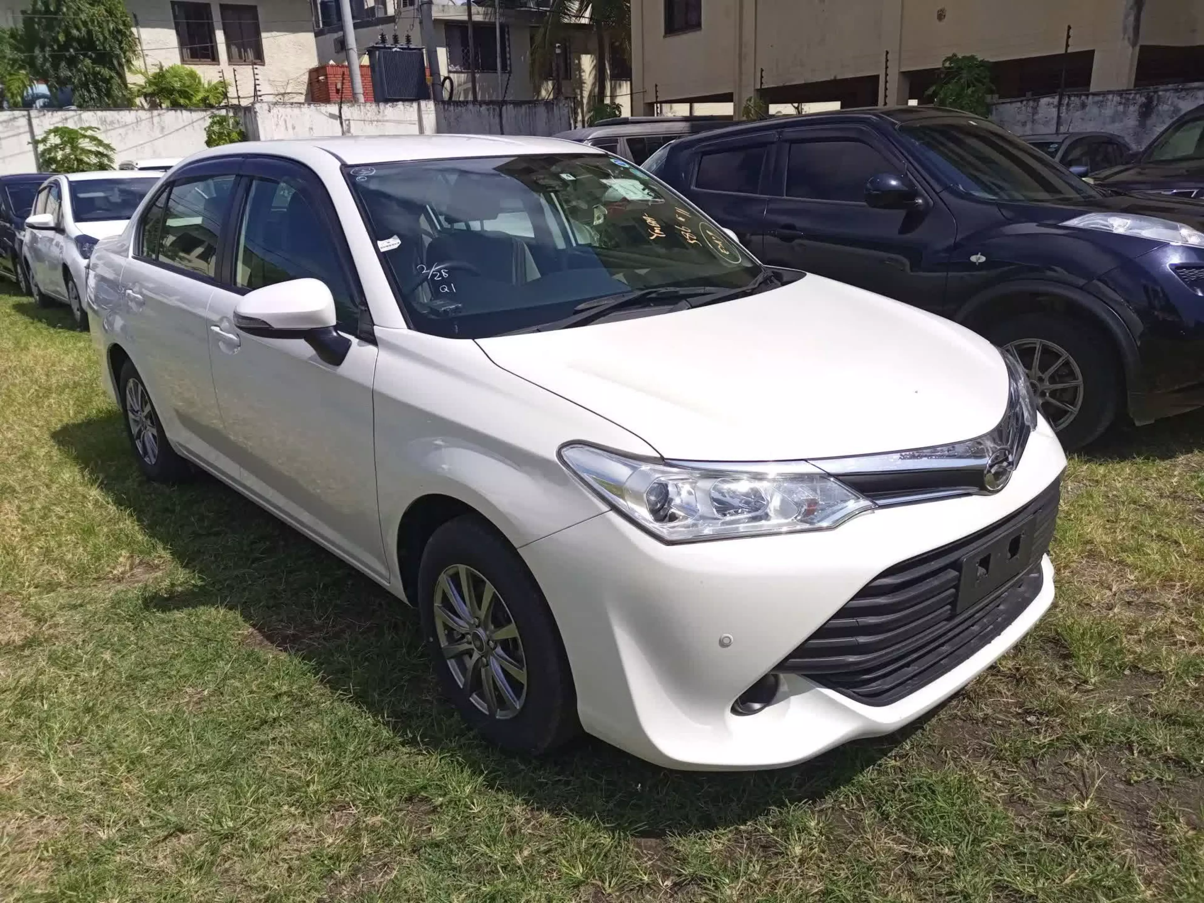 Toyota Axio  - 2016
