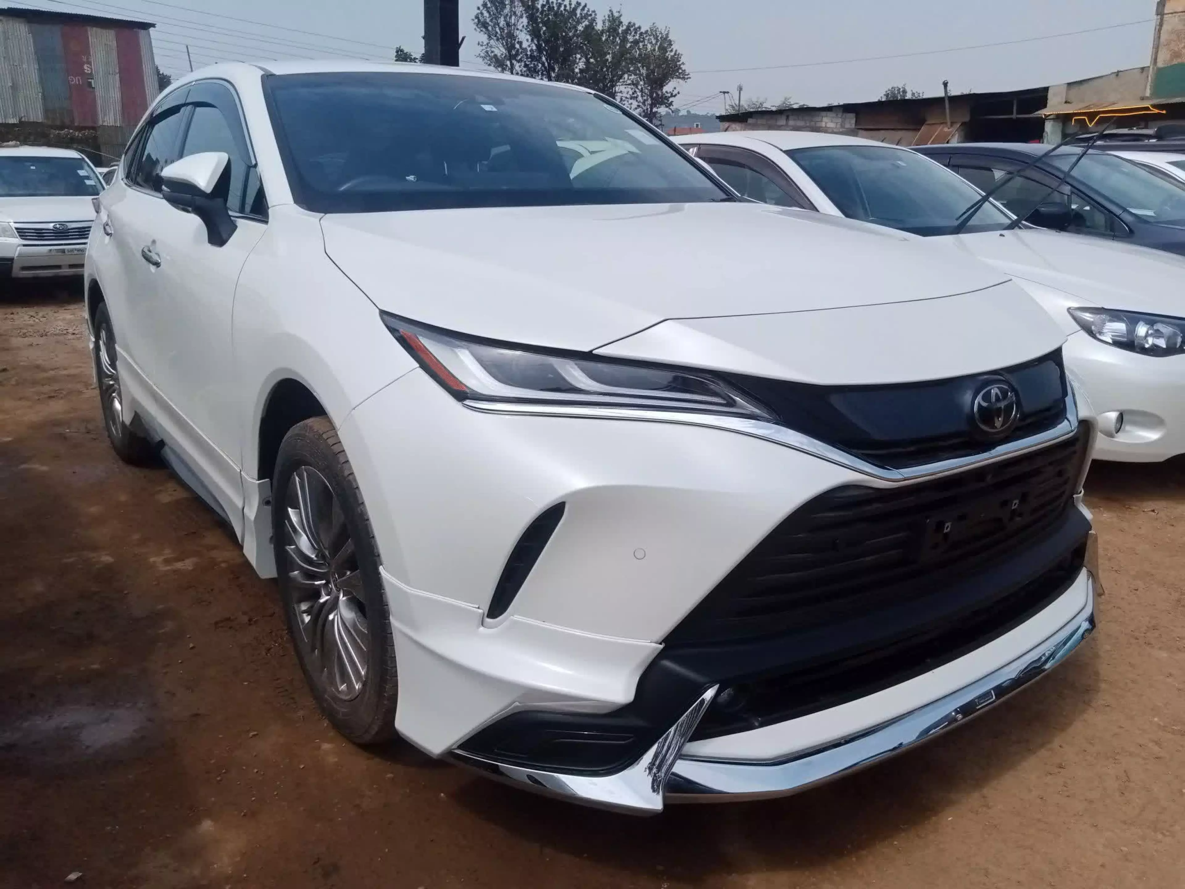 Toyota Harrier - 2020