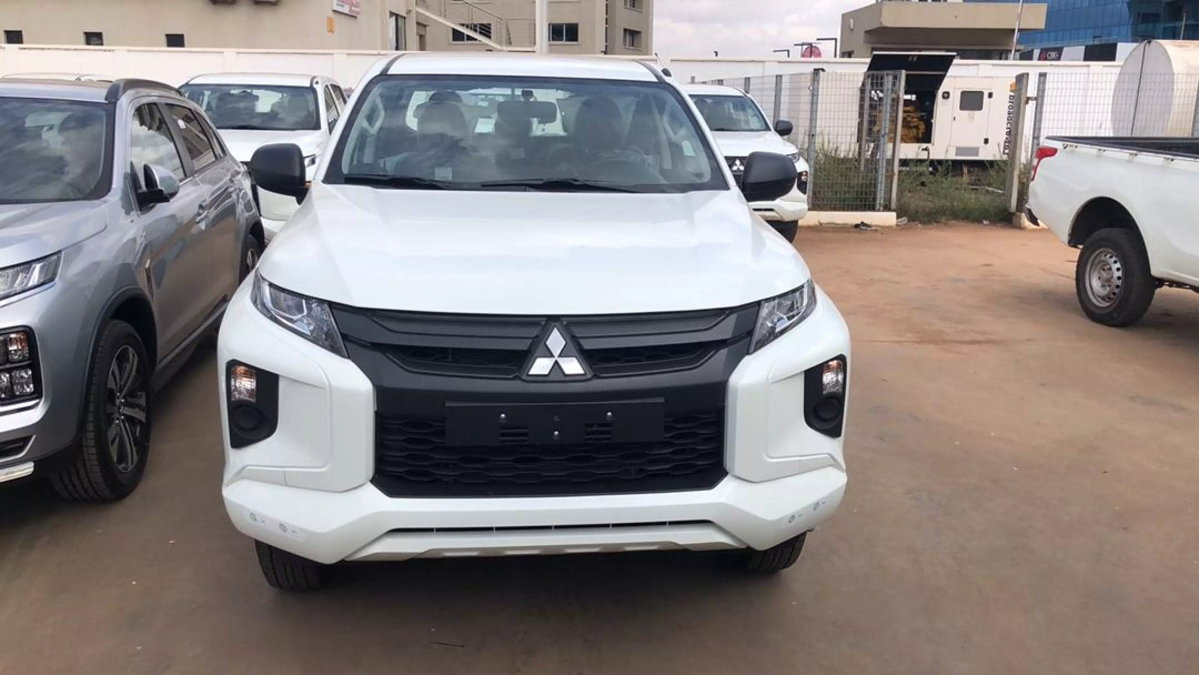 Mitsubishi L200 D/C GL Did   - 2024