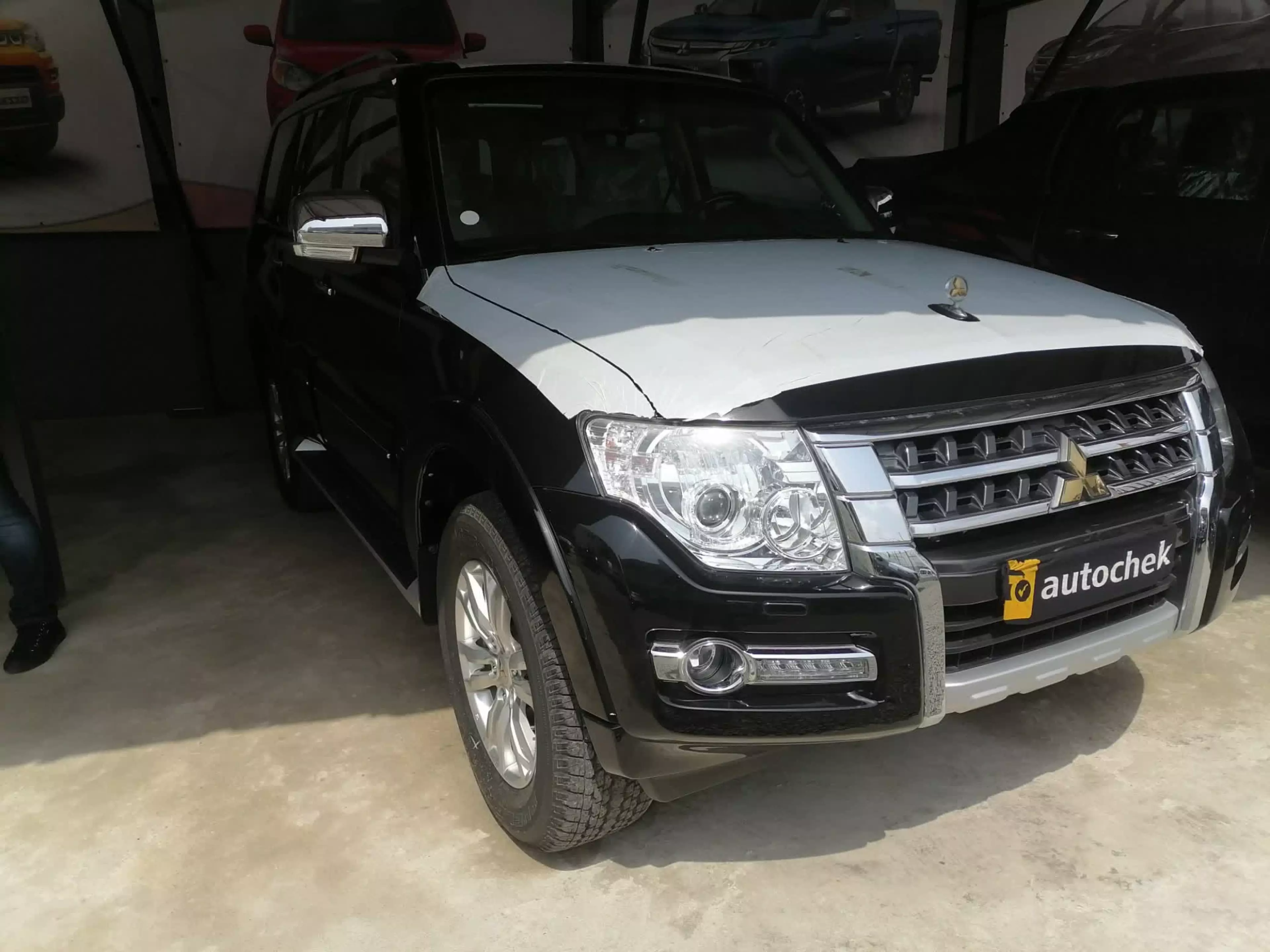 Mitsubishi Pajero - 2022