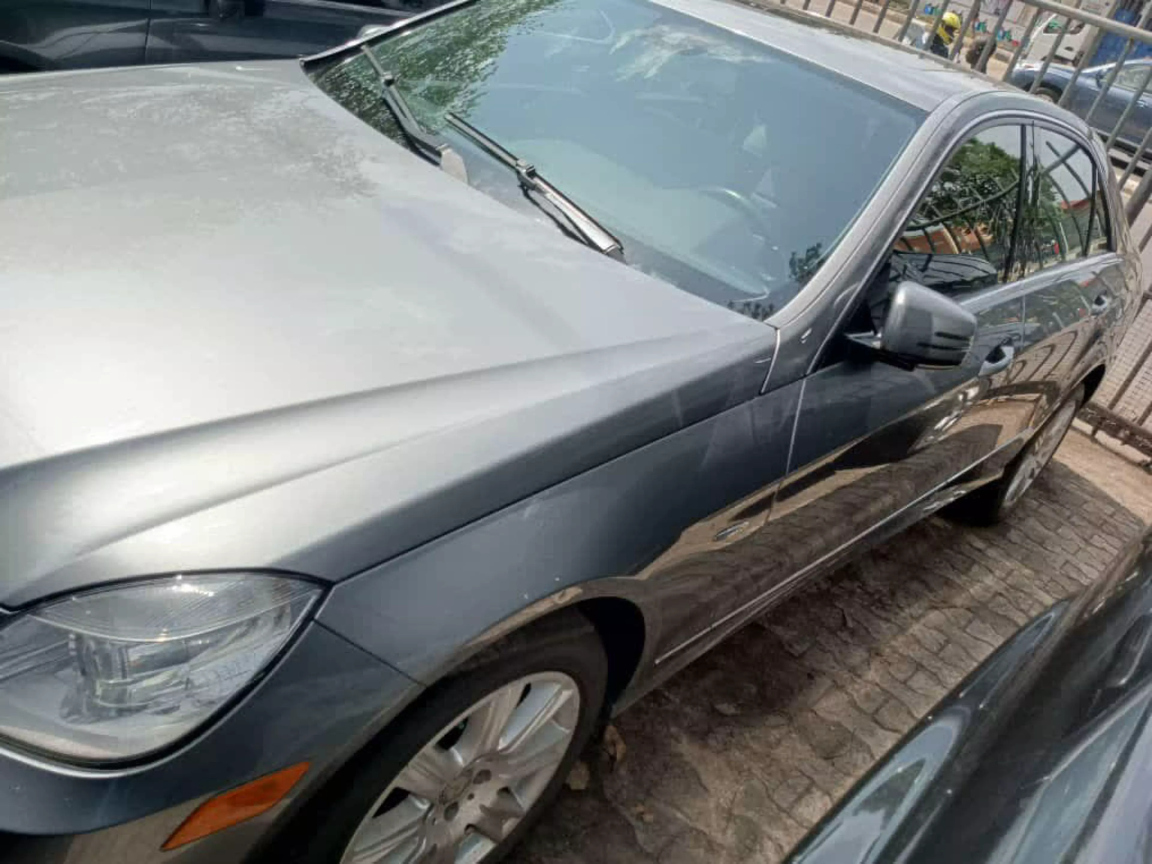 Mercedes-Benz E 350 - 2012