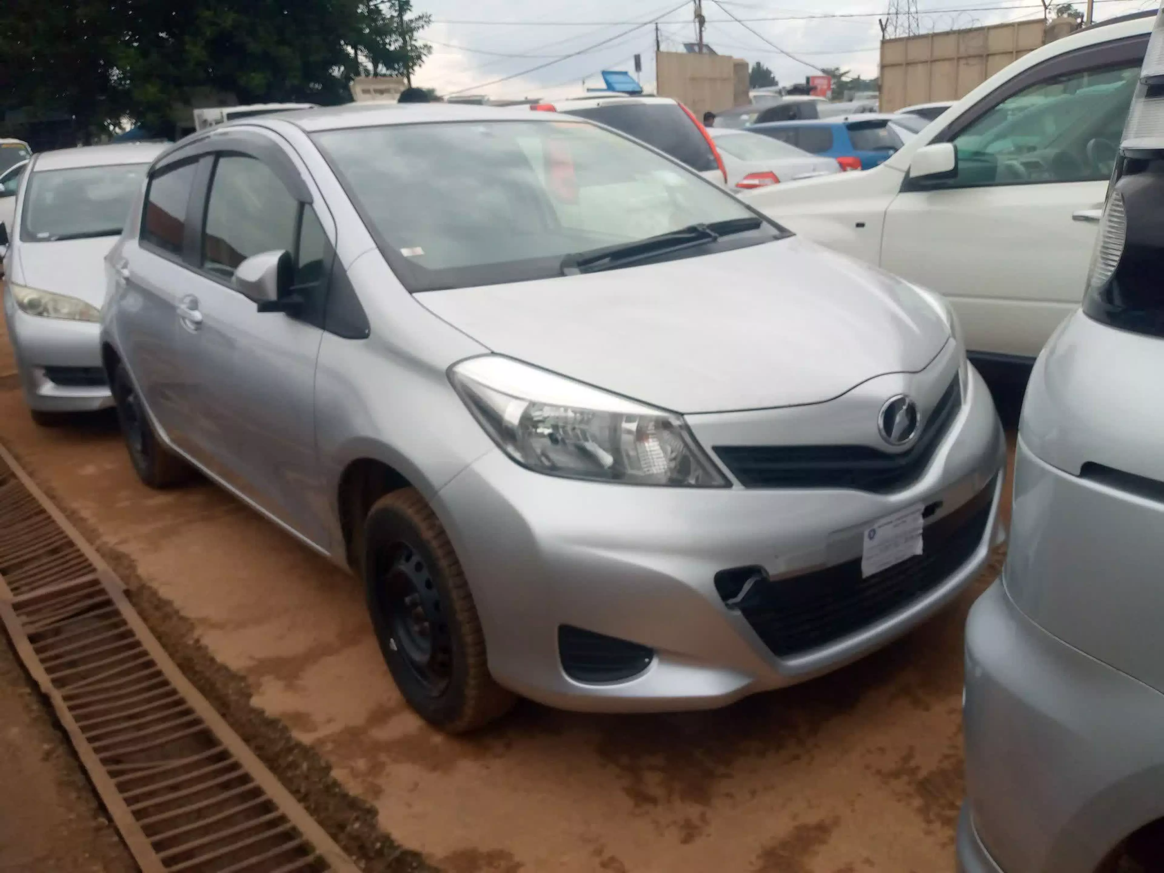 Toyota Vitz - 2011