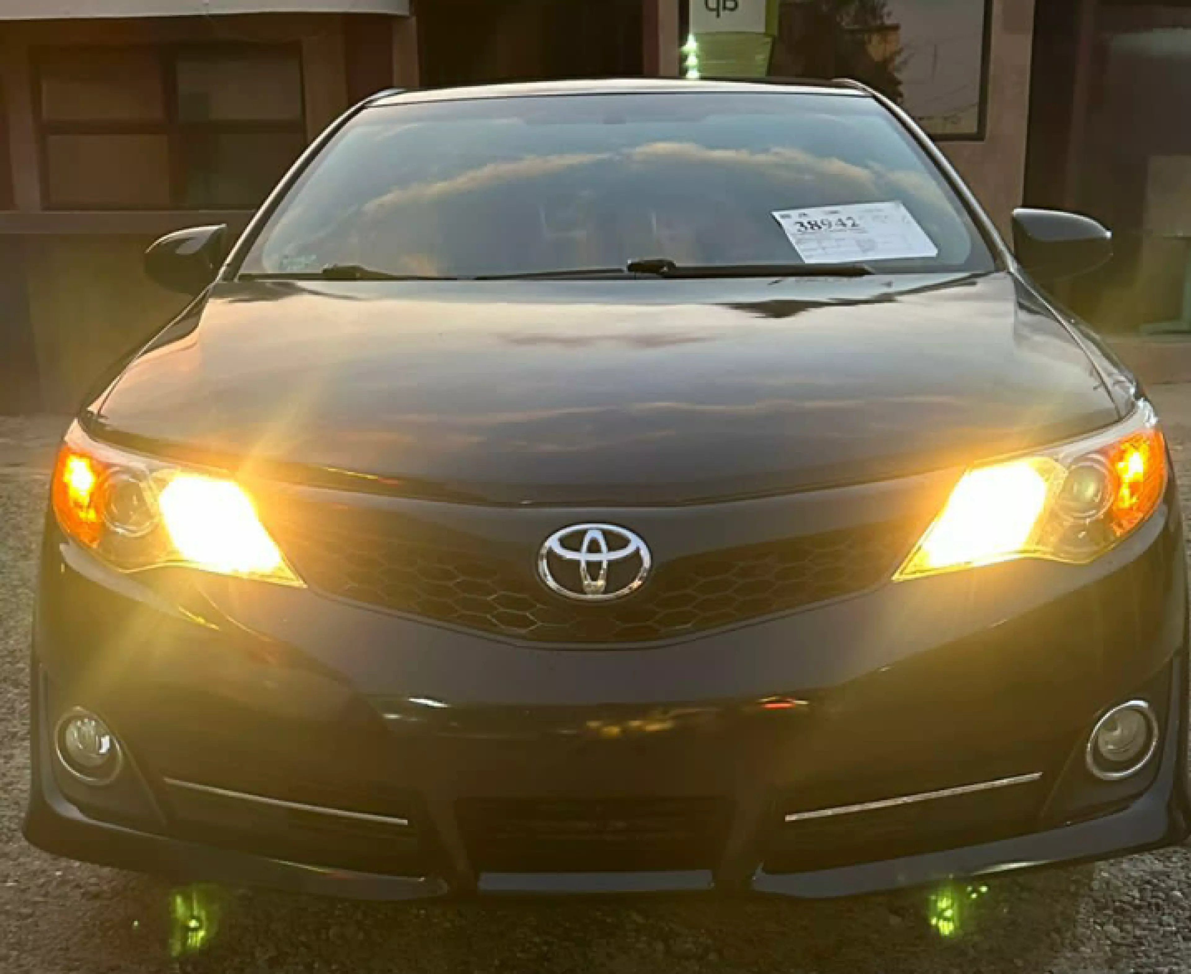 Toyota Camry - 2012