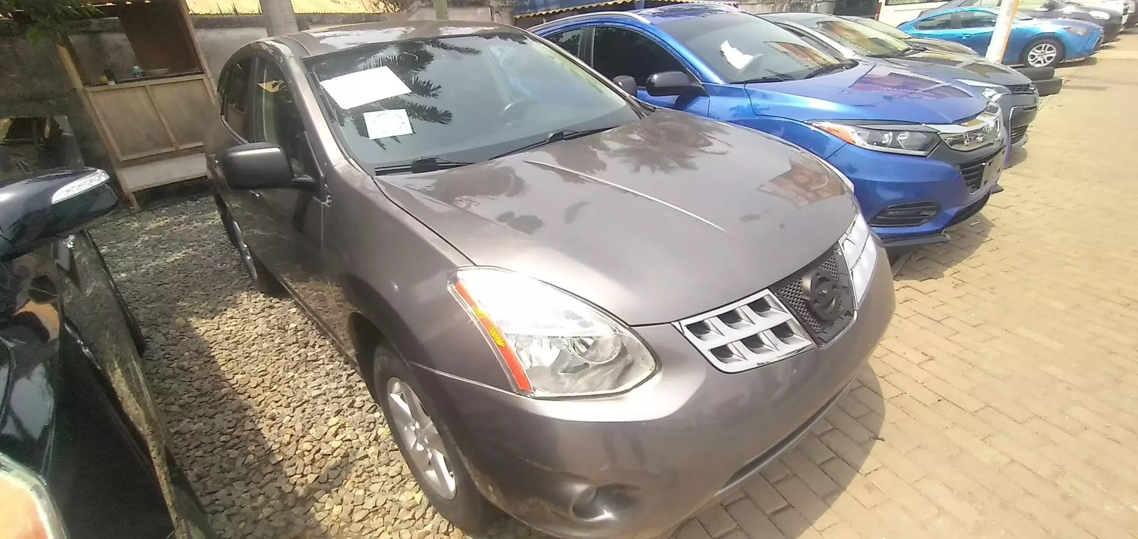 Nissan Rogue - 2010