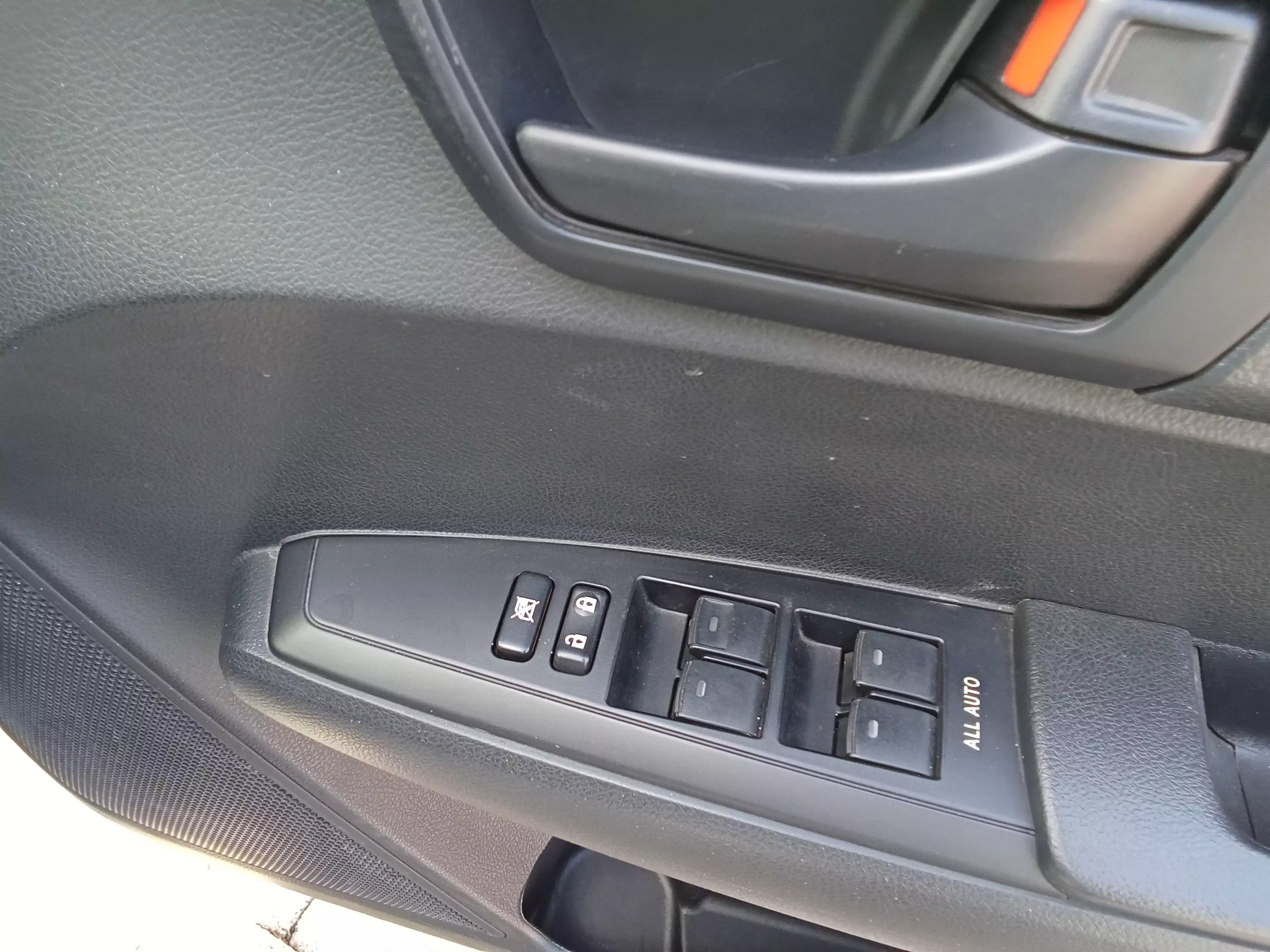 Toyota Fielder    - 2015