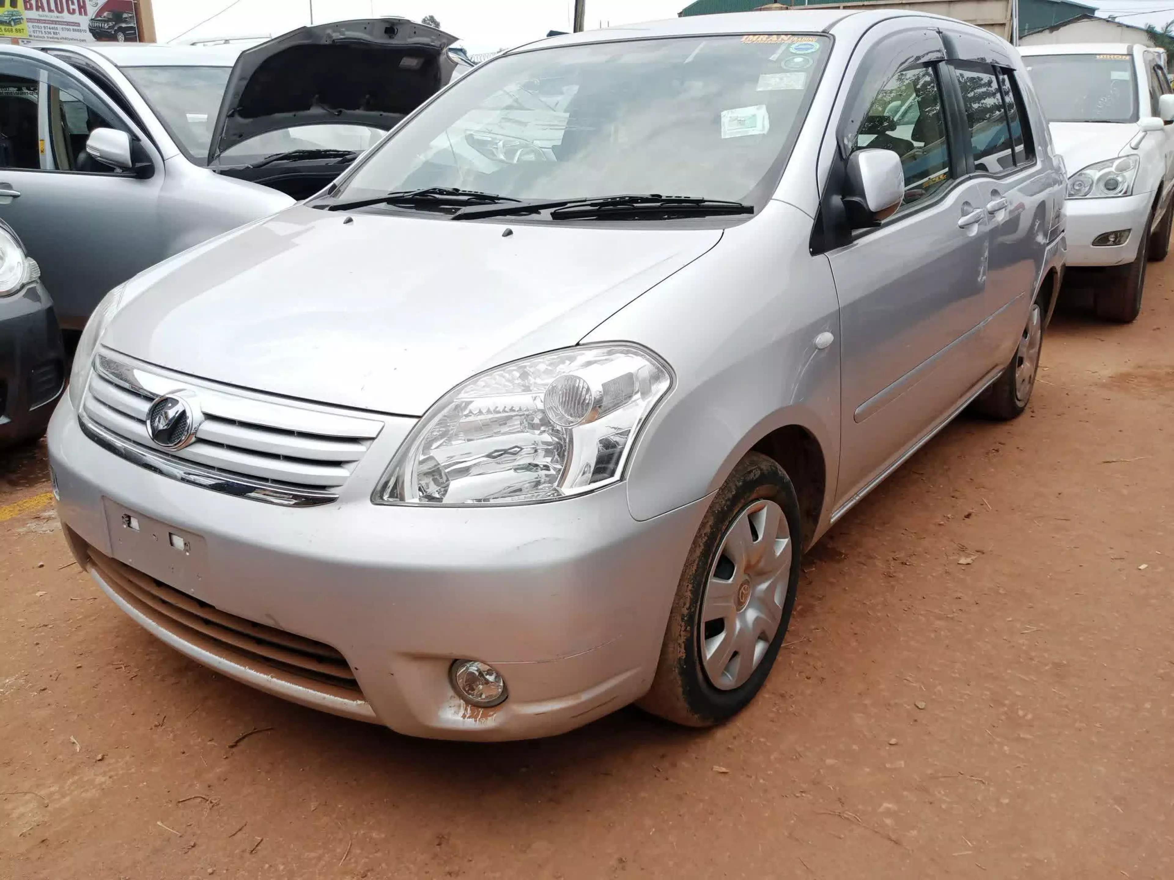 Toyota Raum  - 2010