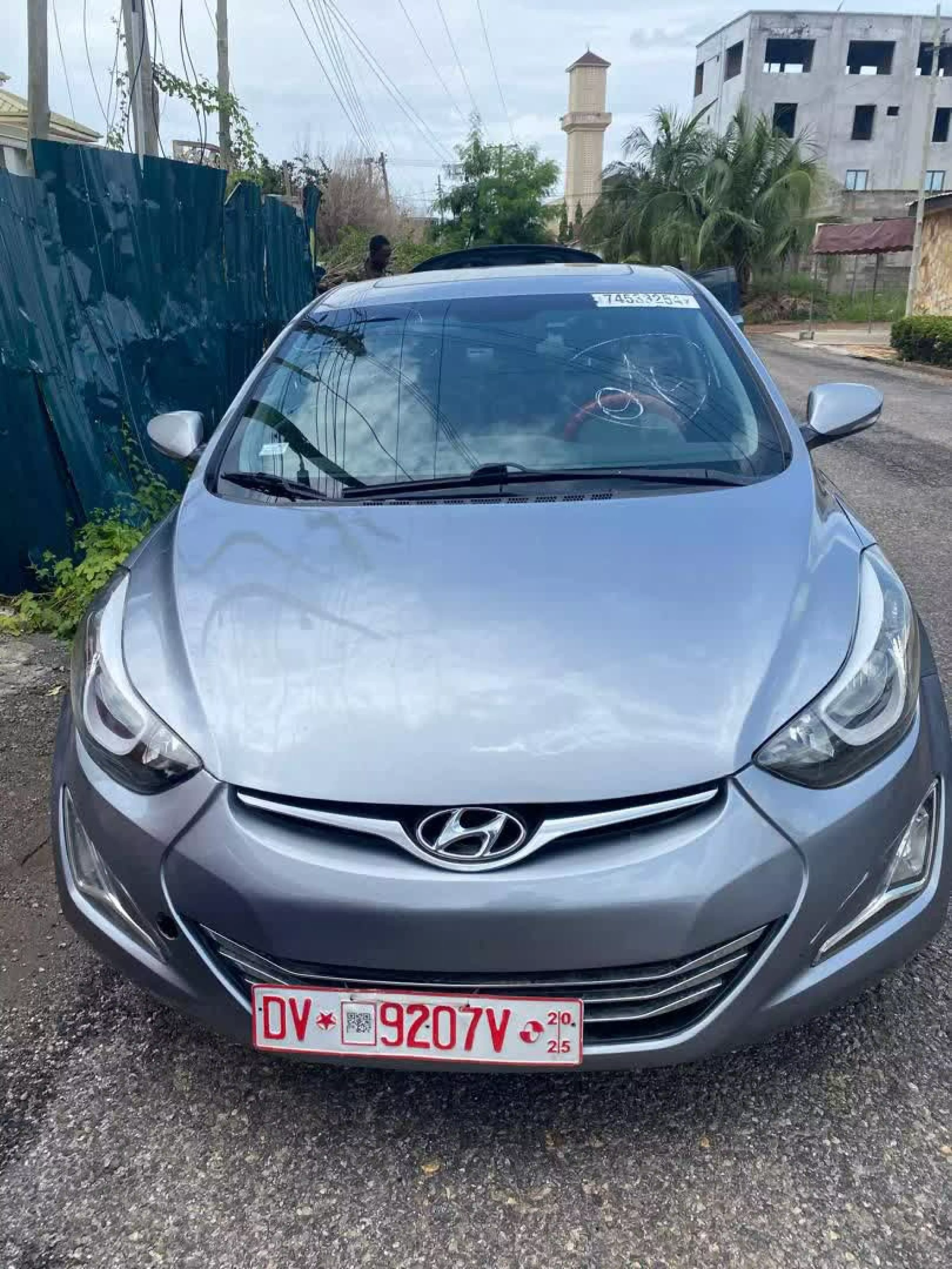 Hyundai Elantra - 2013
