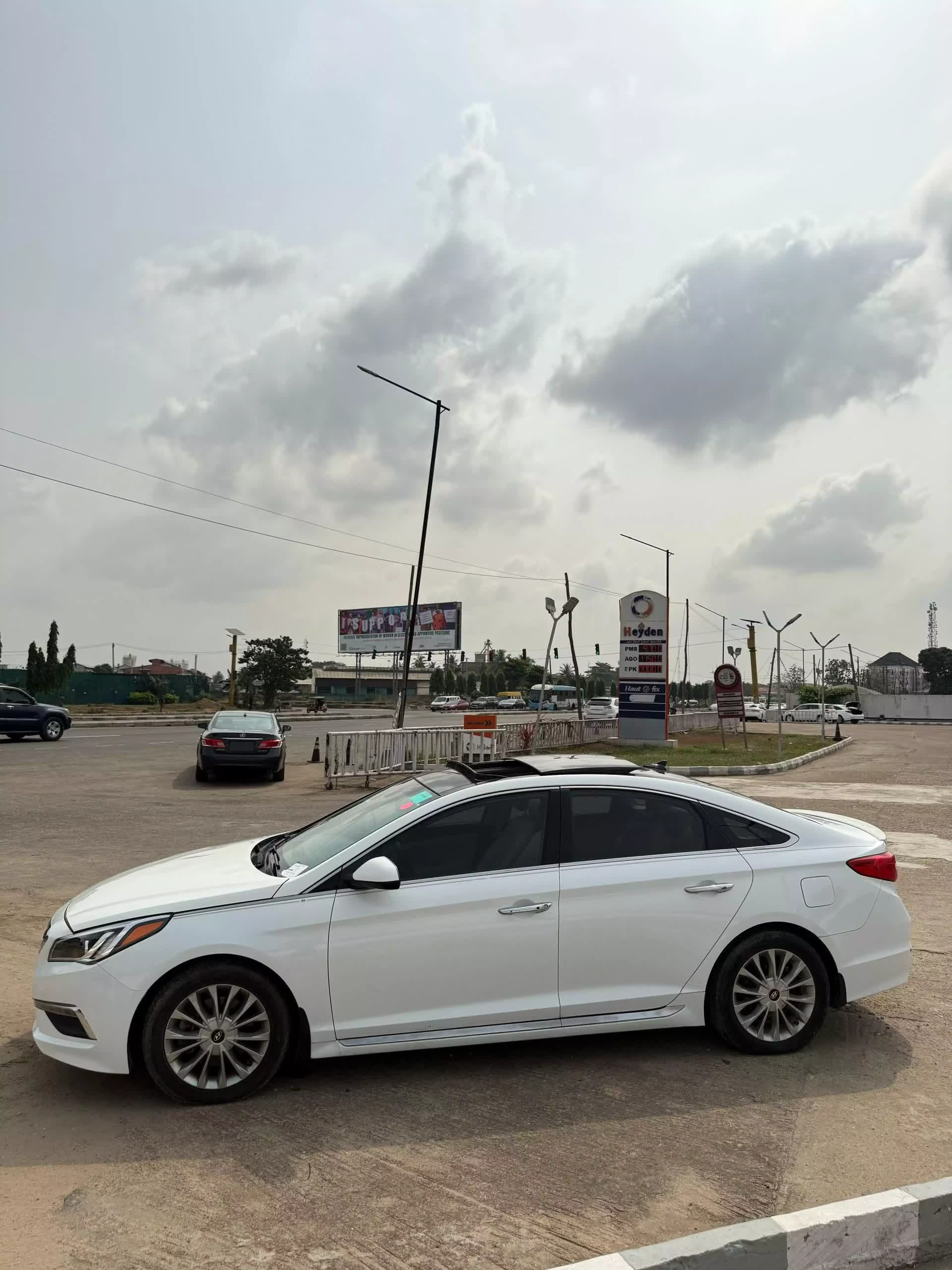 Hyundai SONATA 2,0L BVA / Cuir Luxury - 2015