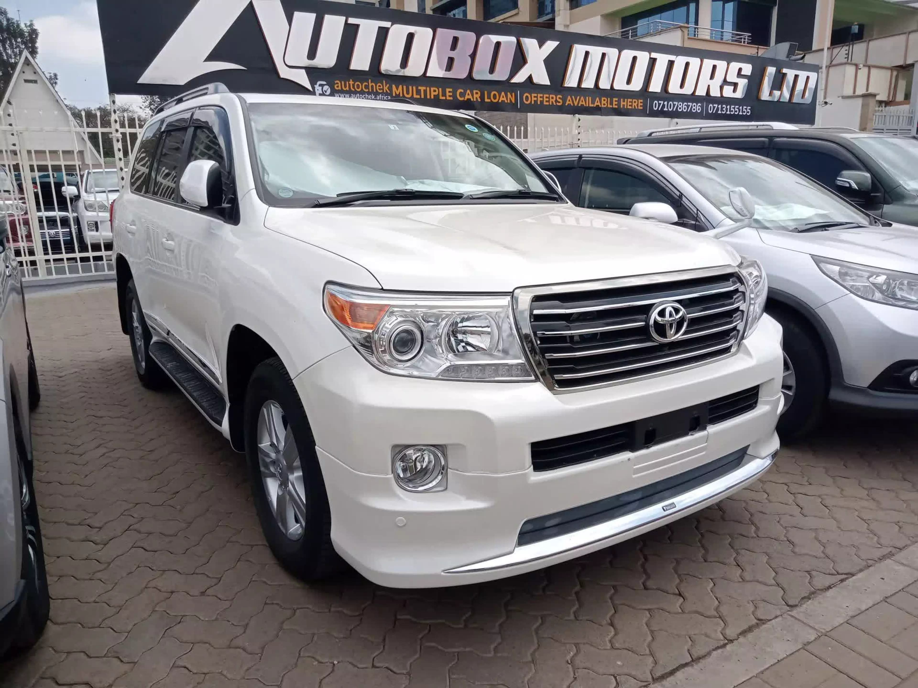 Toyota Landcruiser  V8 - 2015