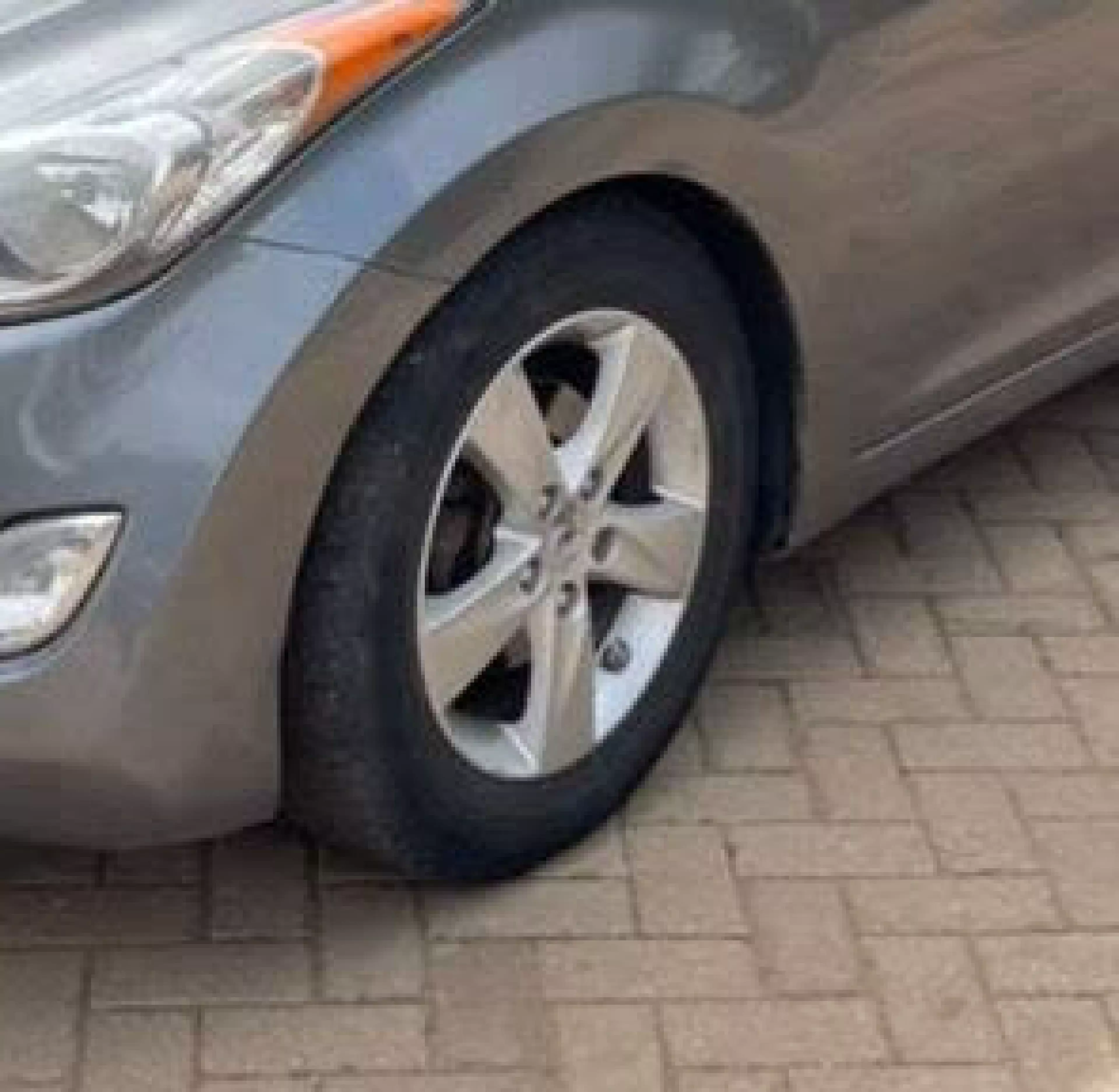 Hyundai Elantra - 2013