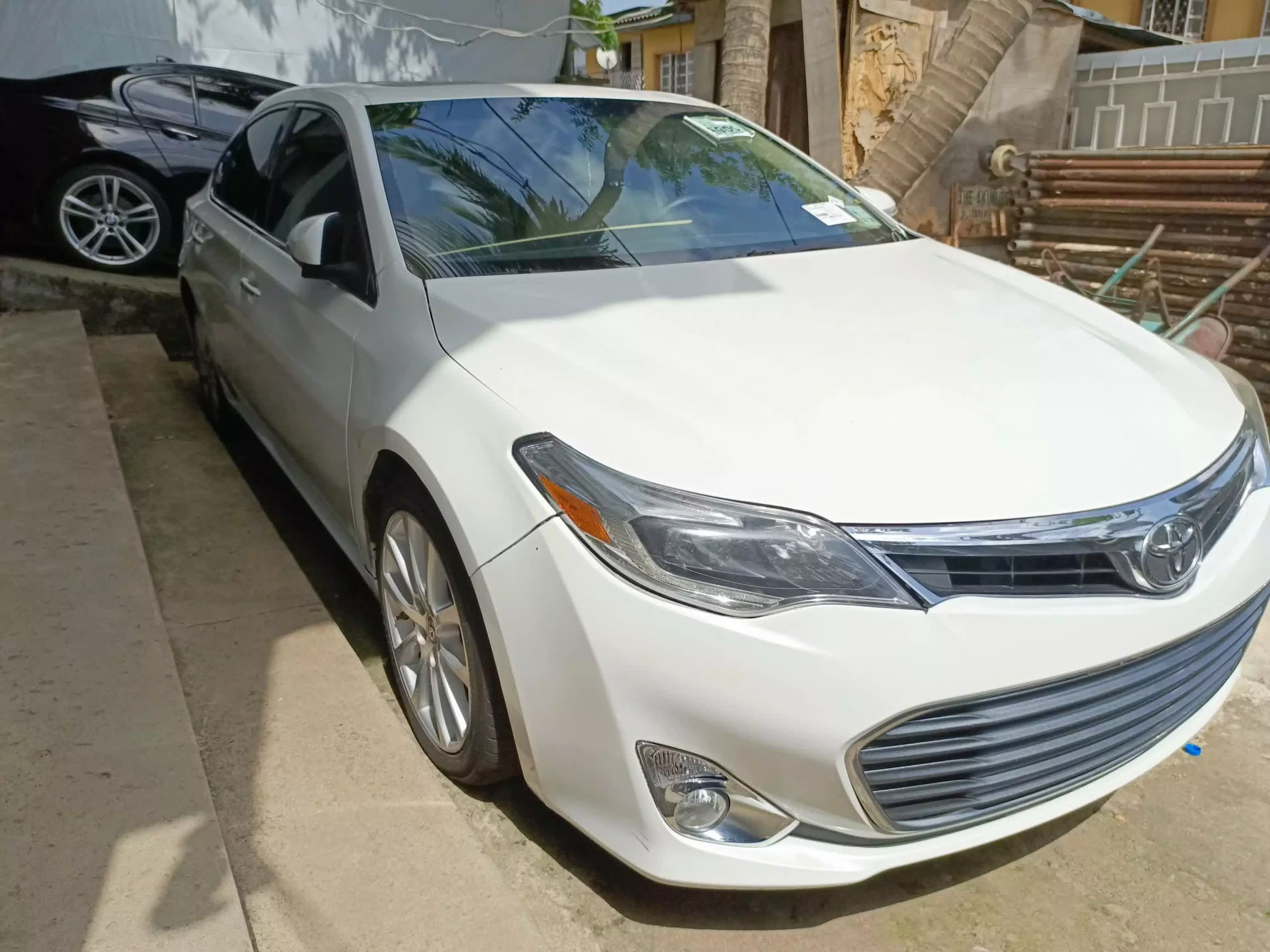 Toyota Avalon - 2013