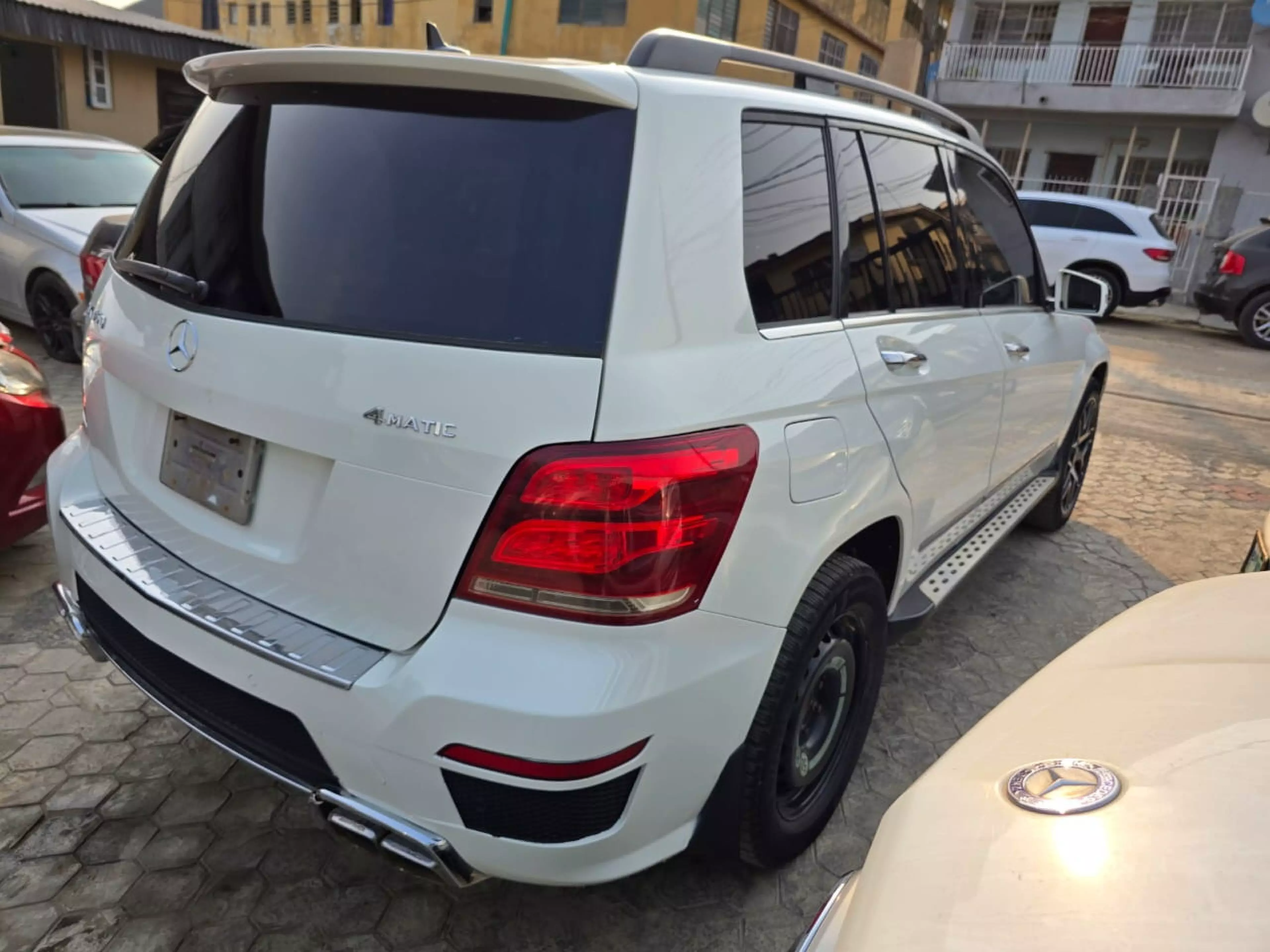 Mercedes-Benz GLK 350   - 2011