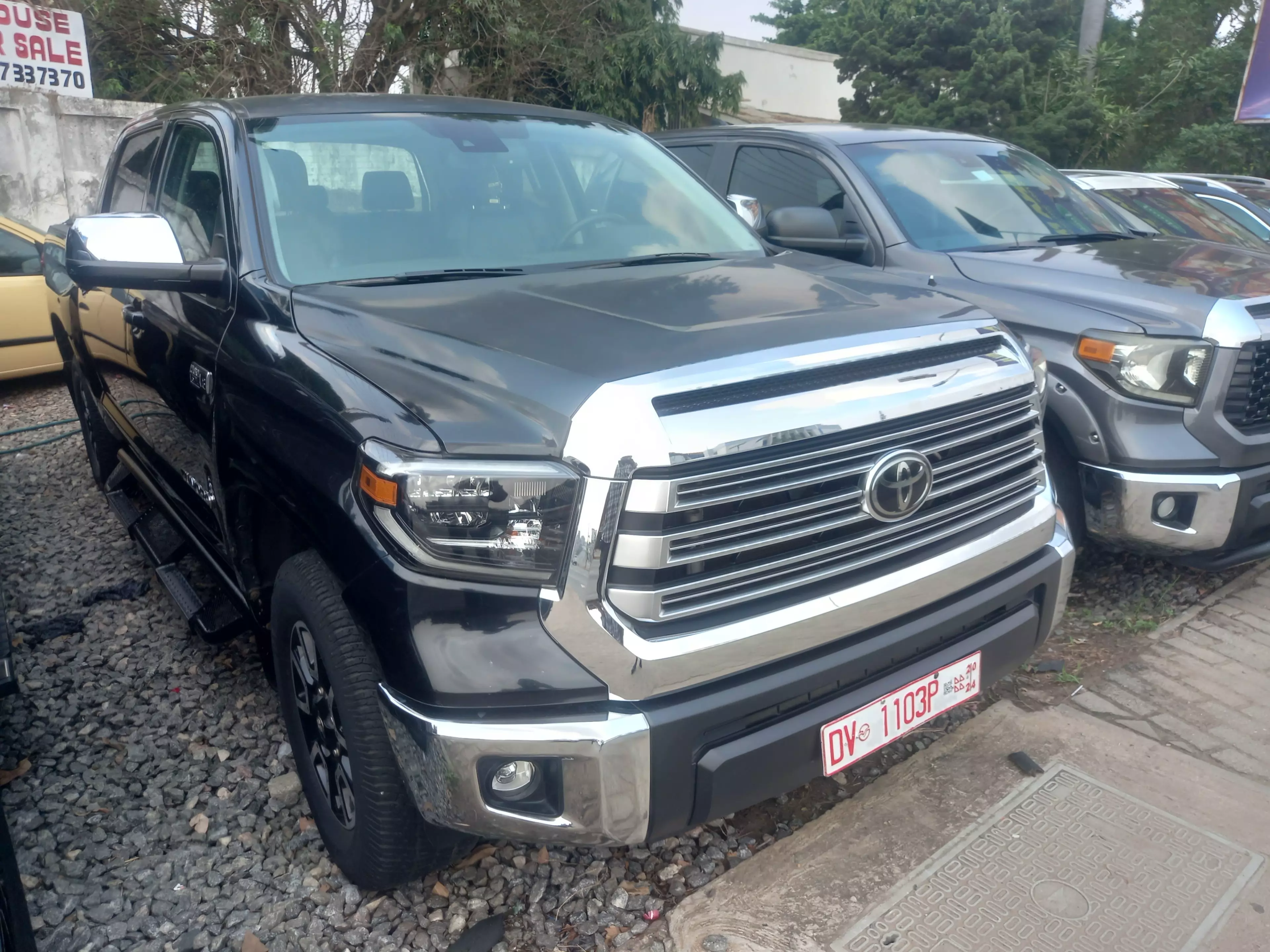 Toyota Tundra   - 2020