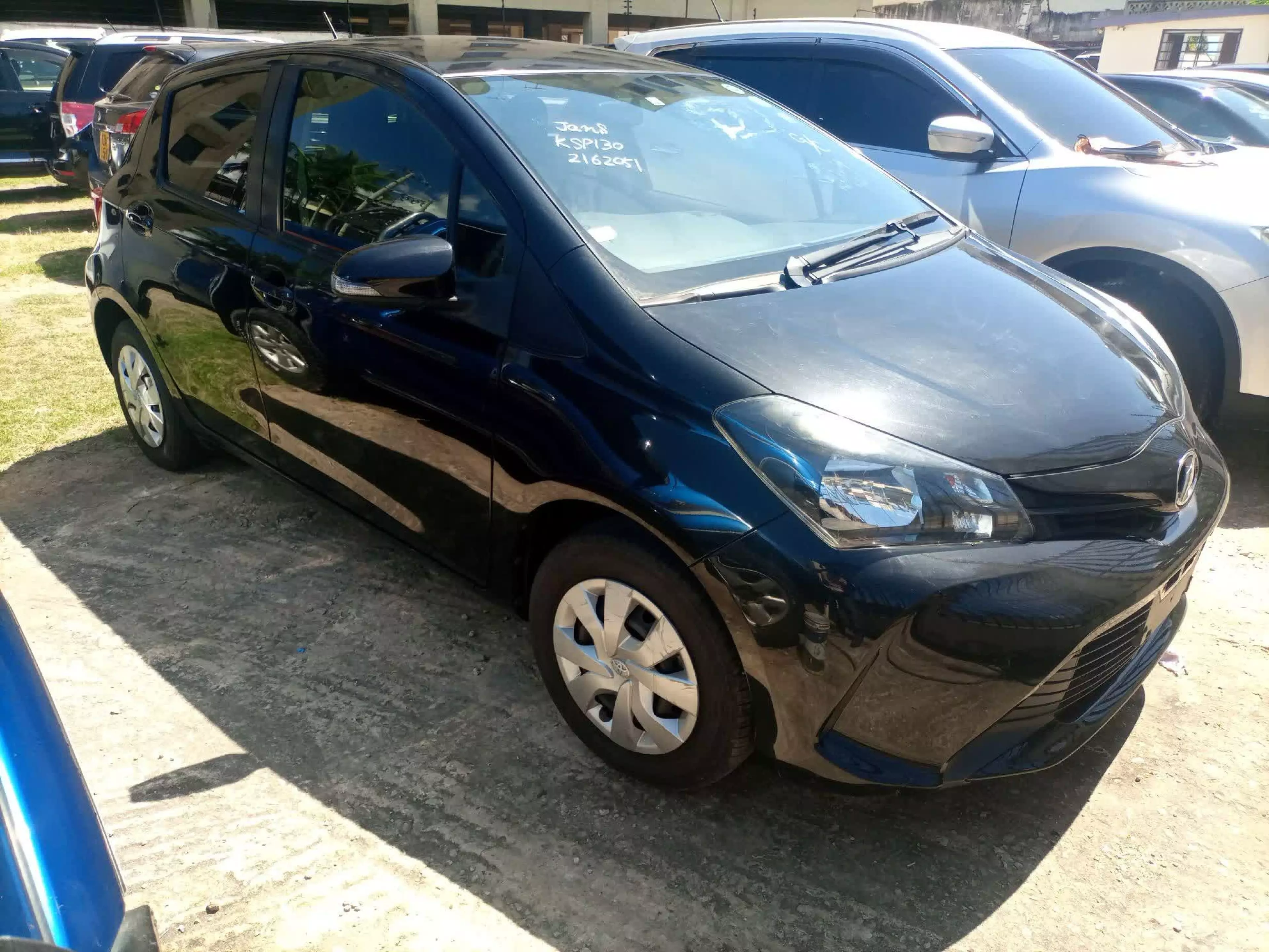 Toyota Vitz - 2015