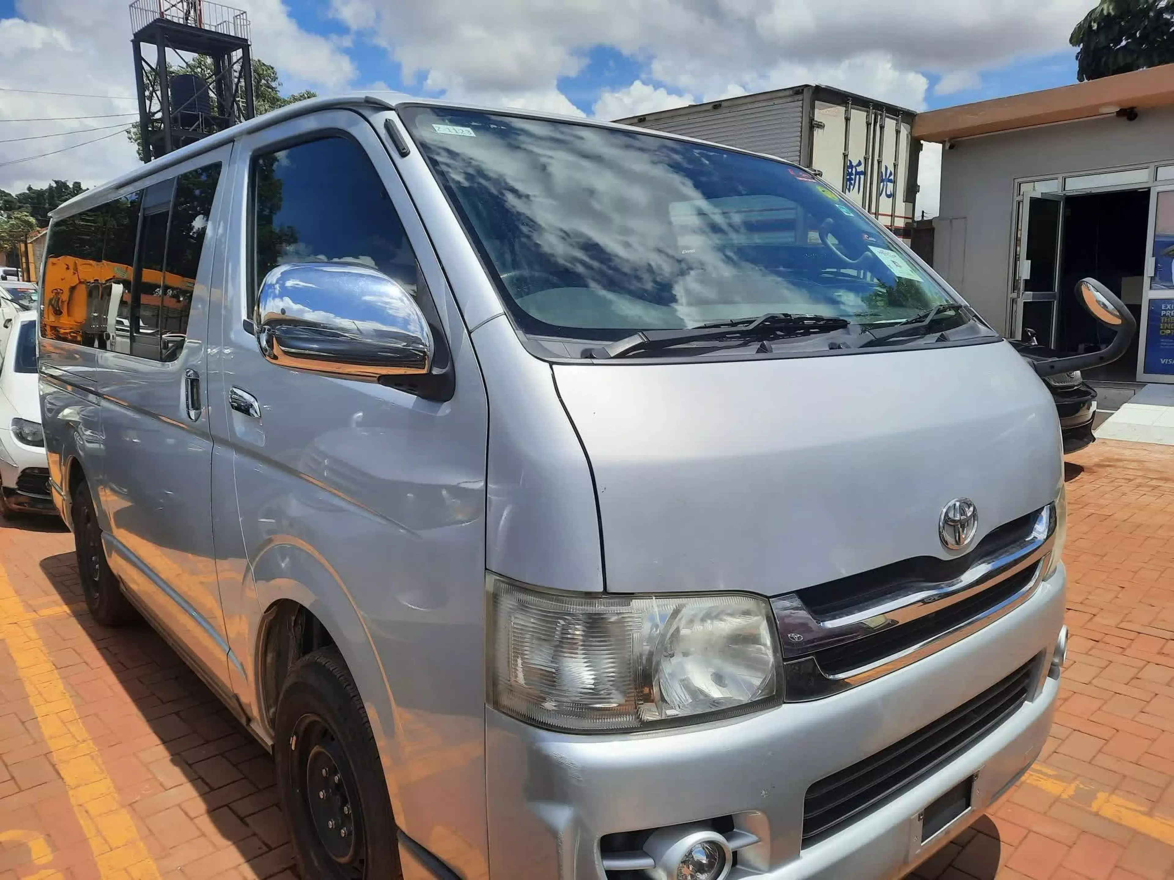Toyota Hiace - 2009