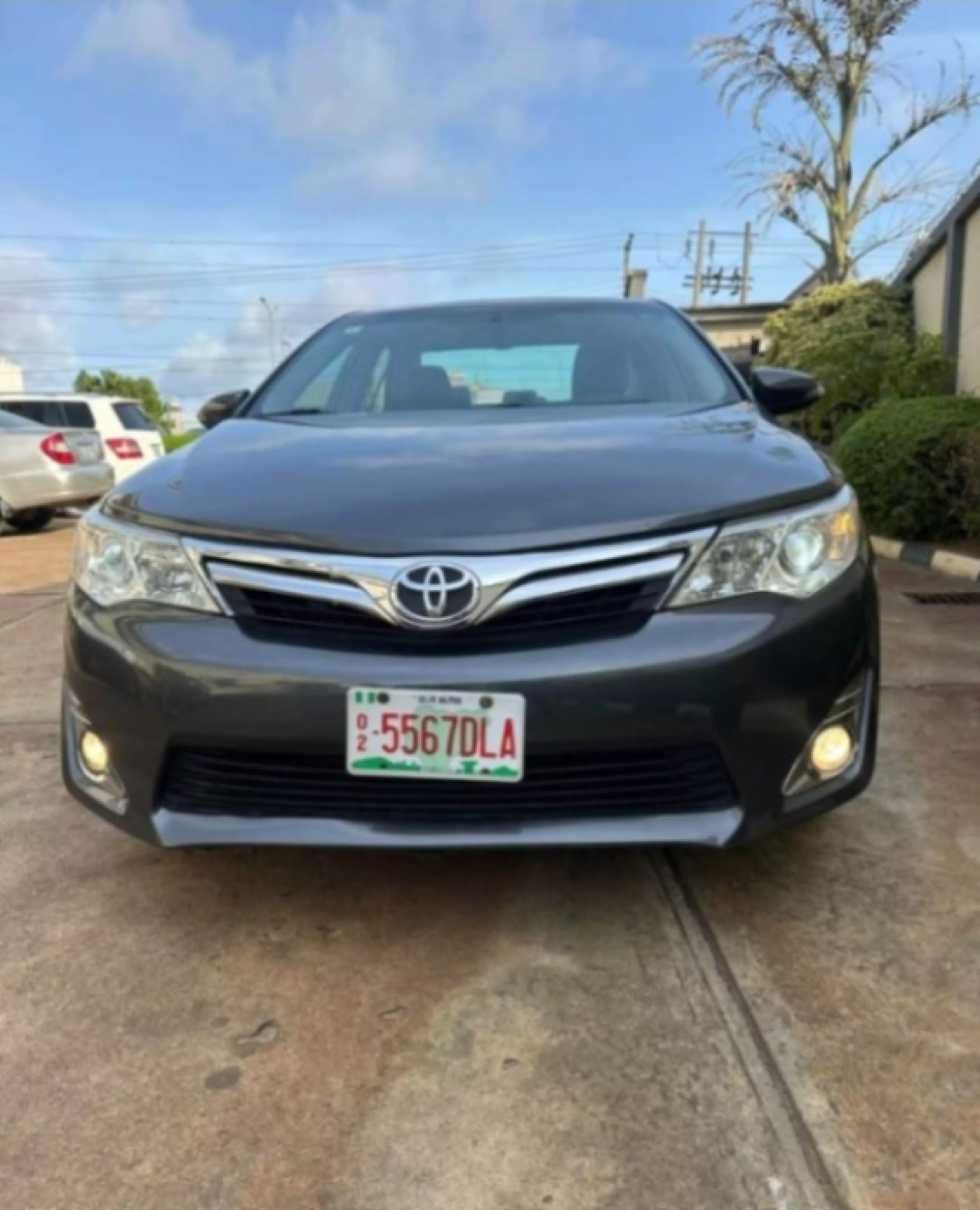 Toyota Camry - 2012