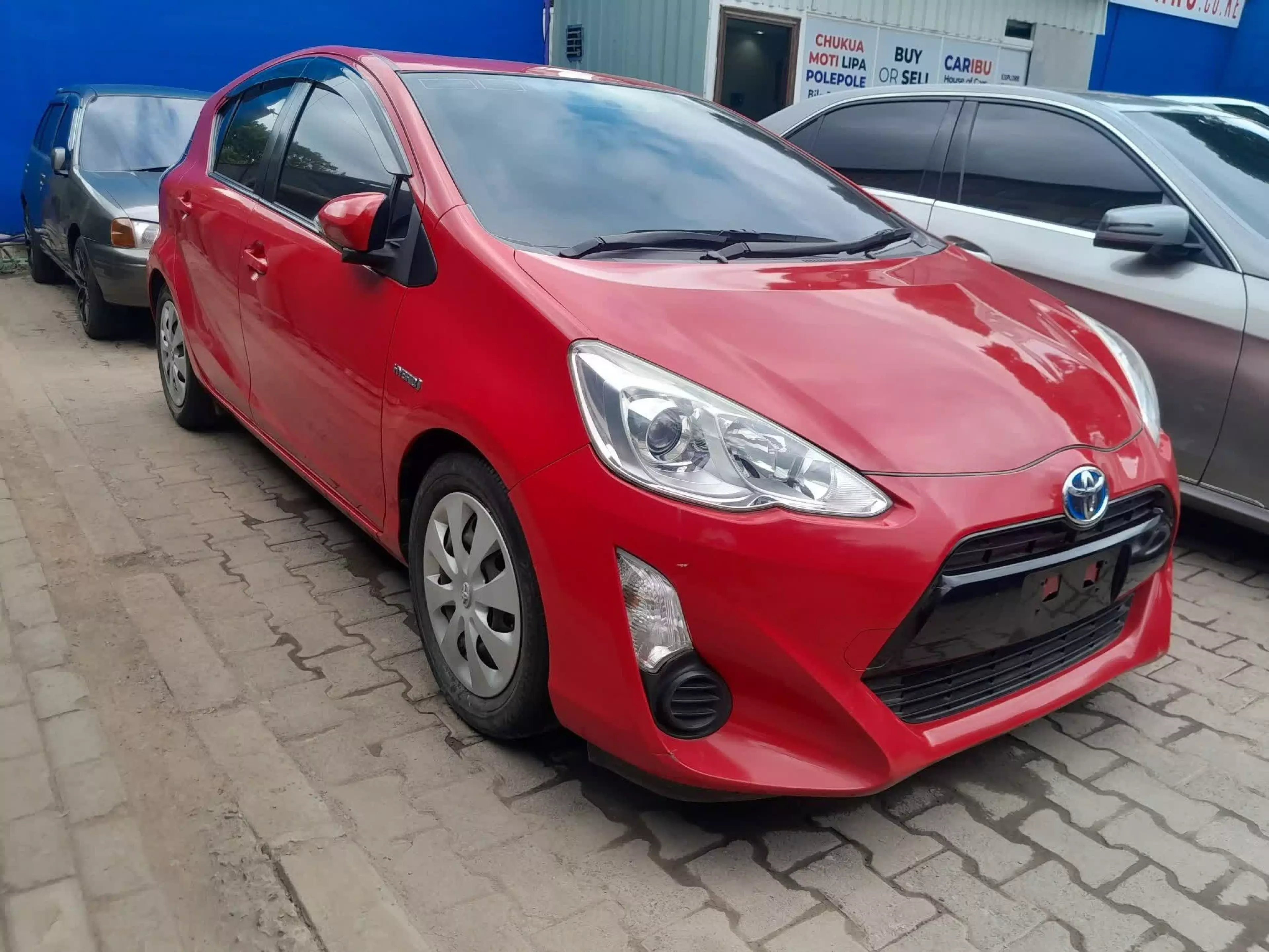 Toyota Aqua - 2015