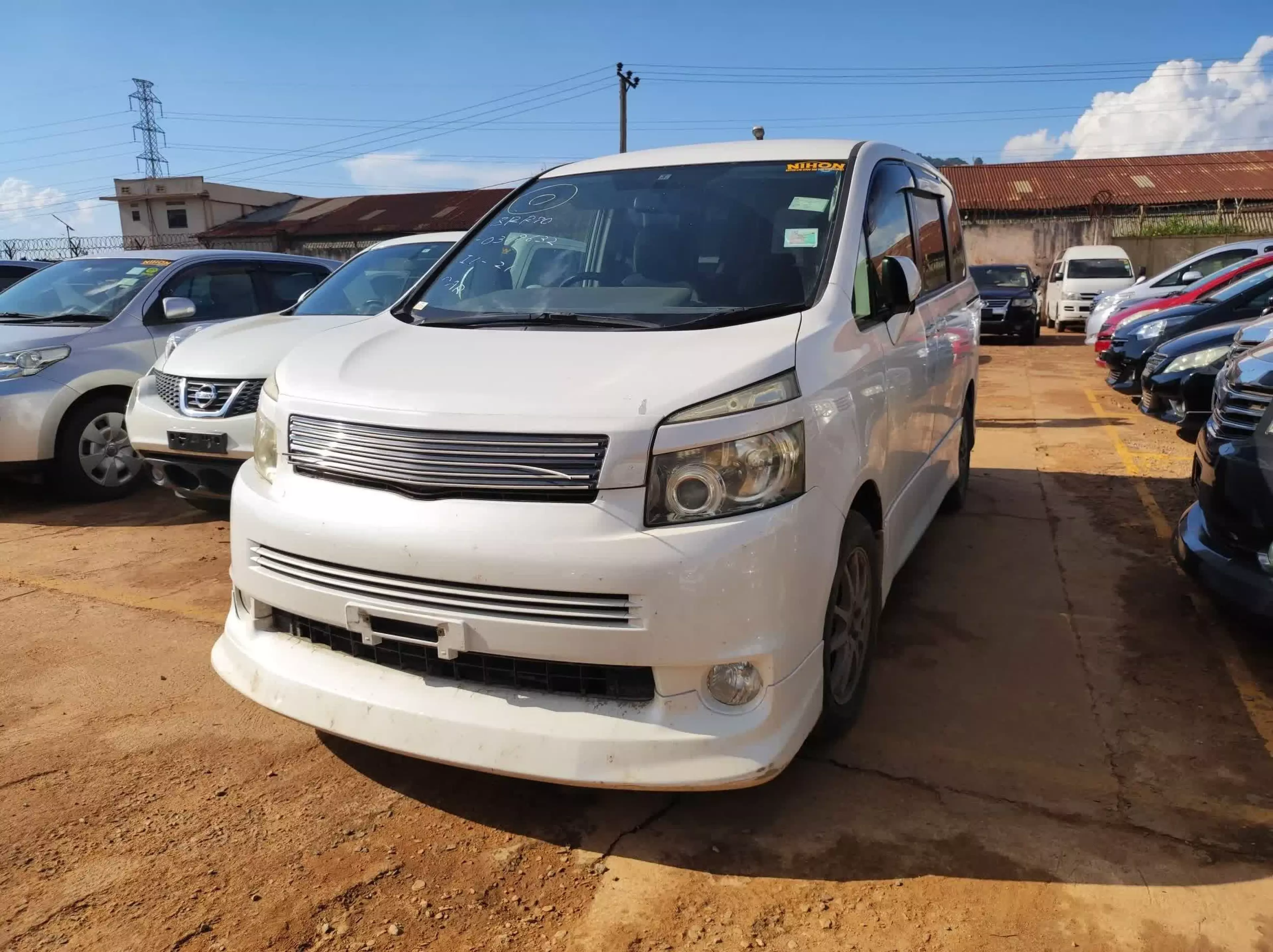 Toyota Voxy  - 2009