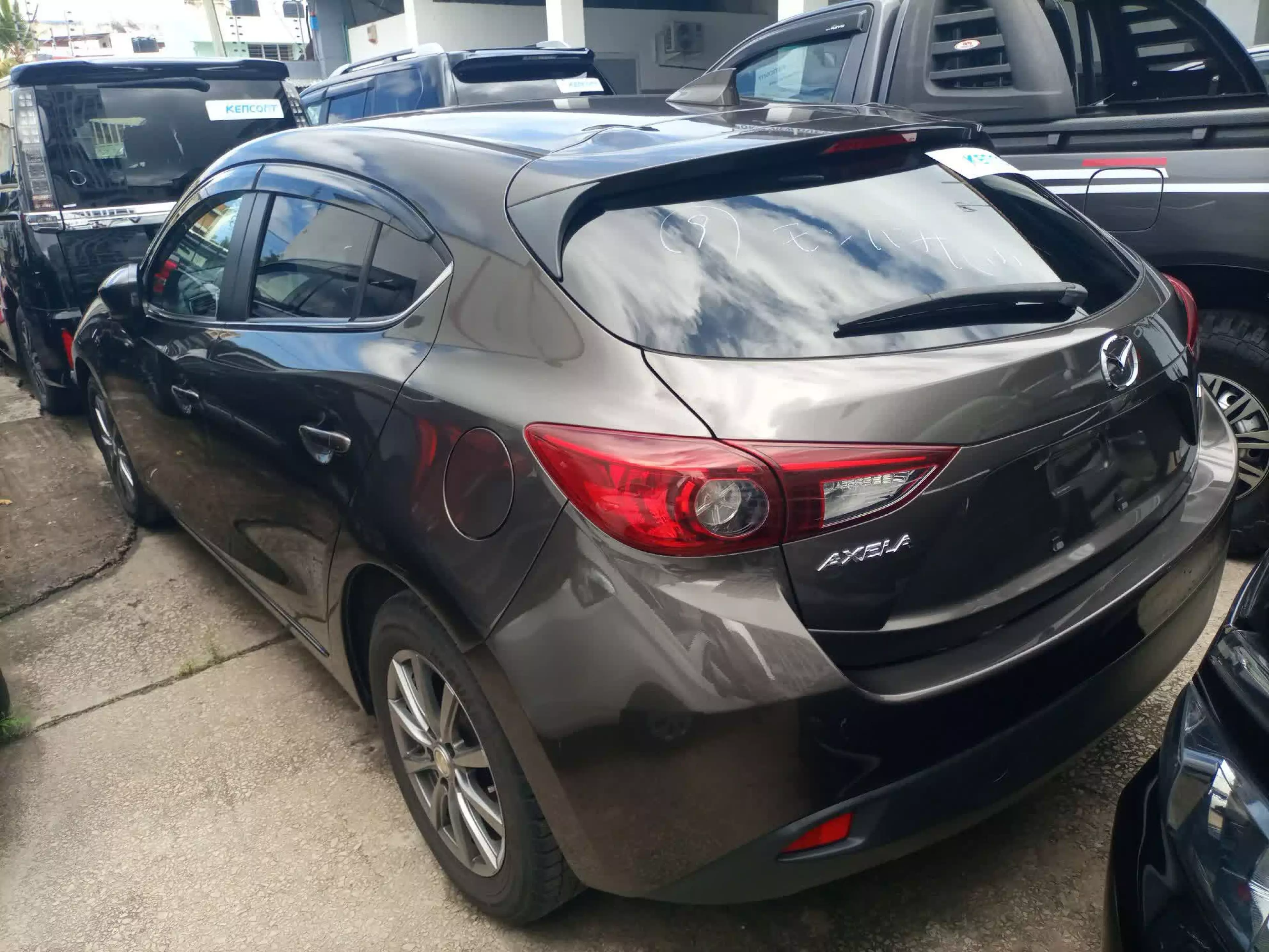Mazda Axela  - 2016