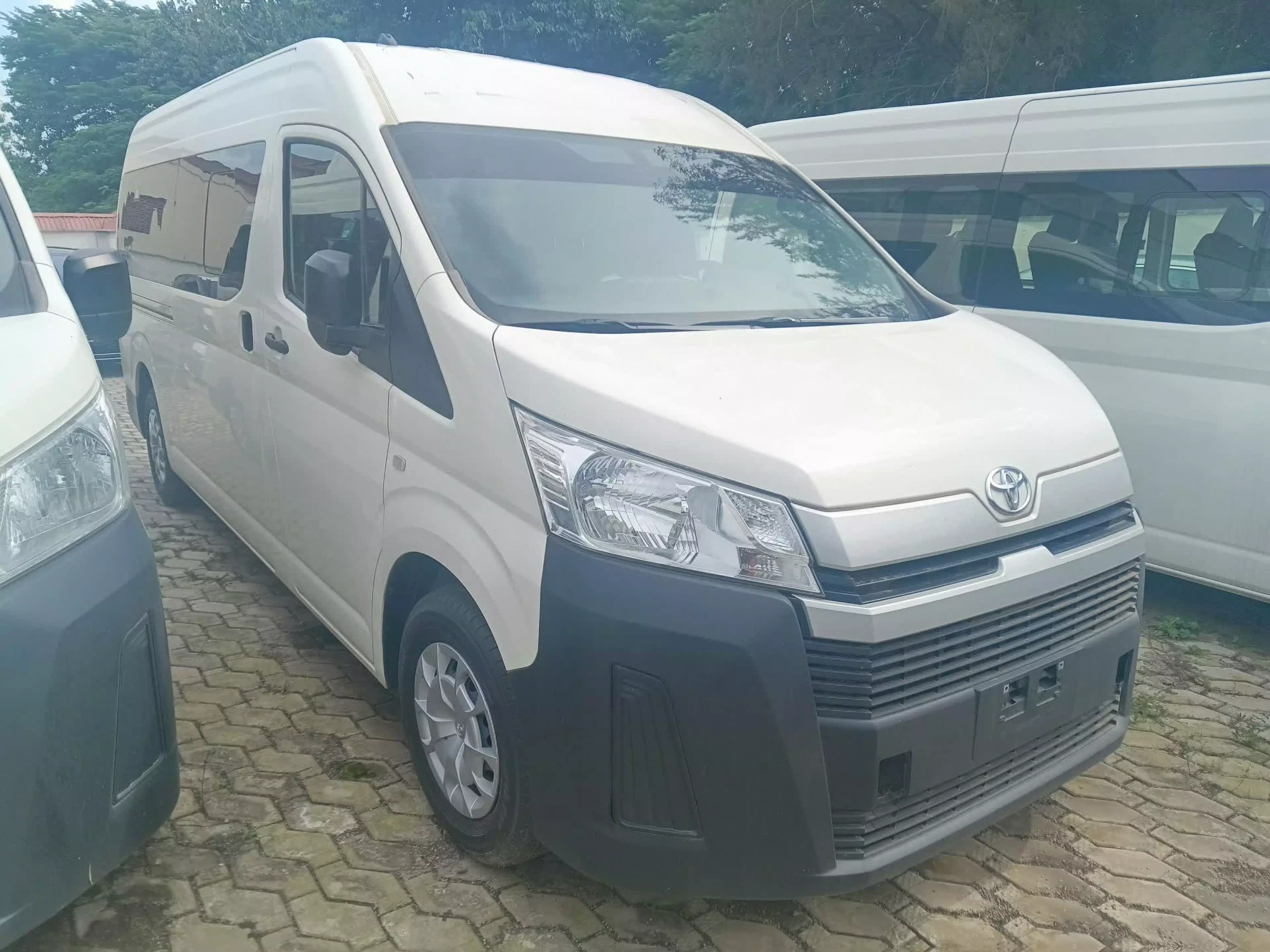 Toyota Hiace - 2022