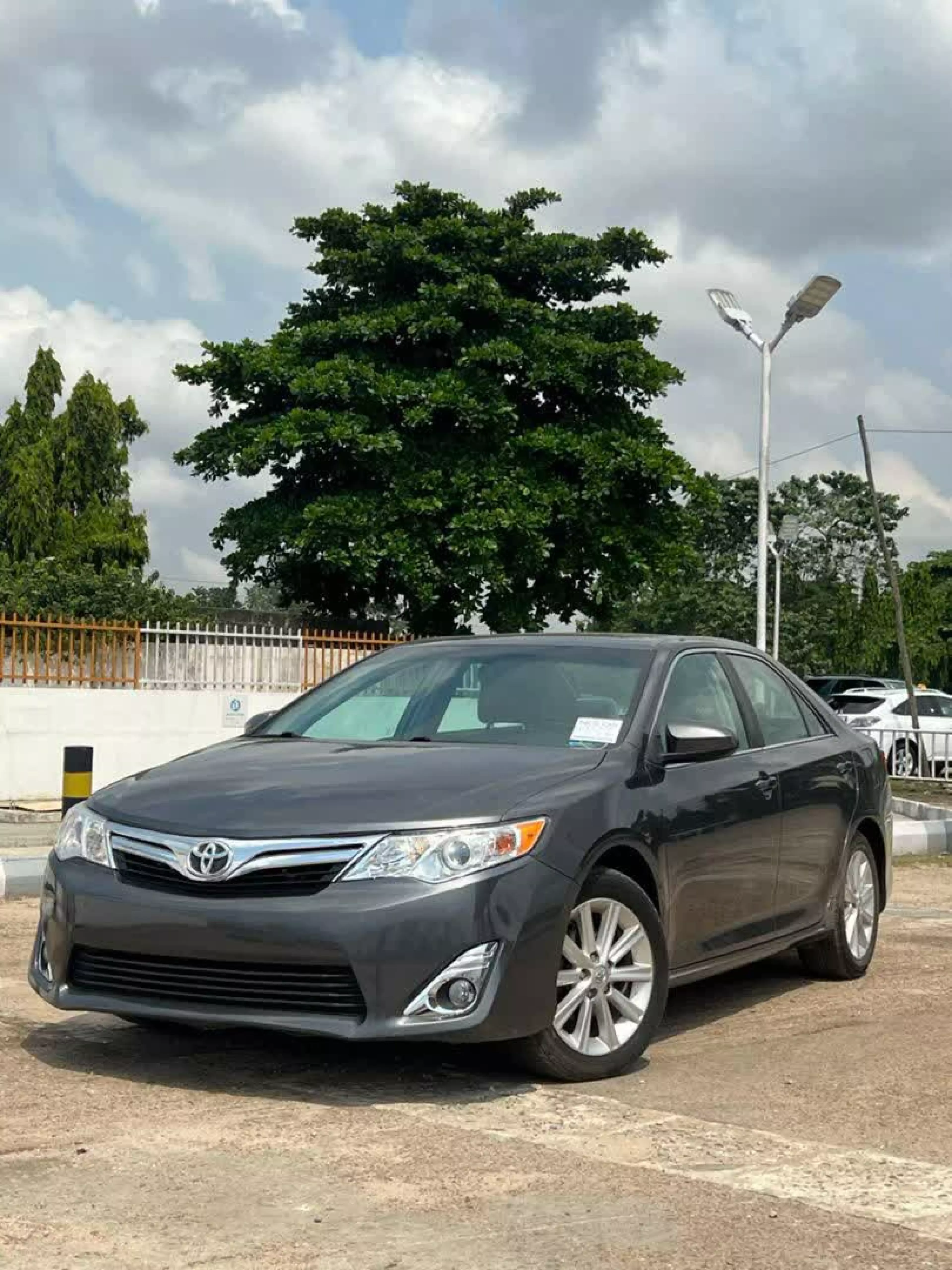 Toyota Camry - 2012