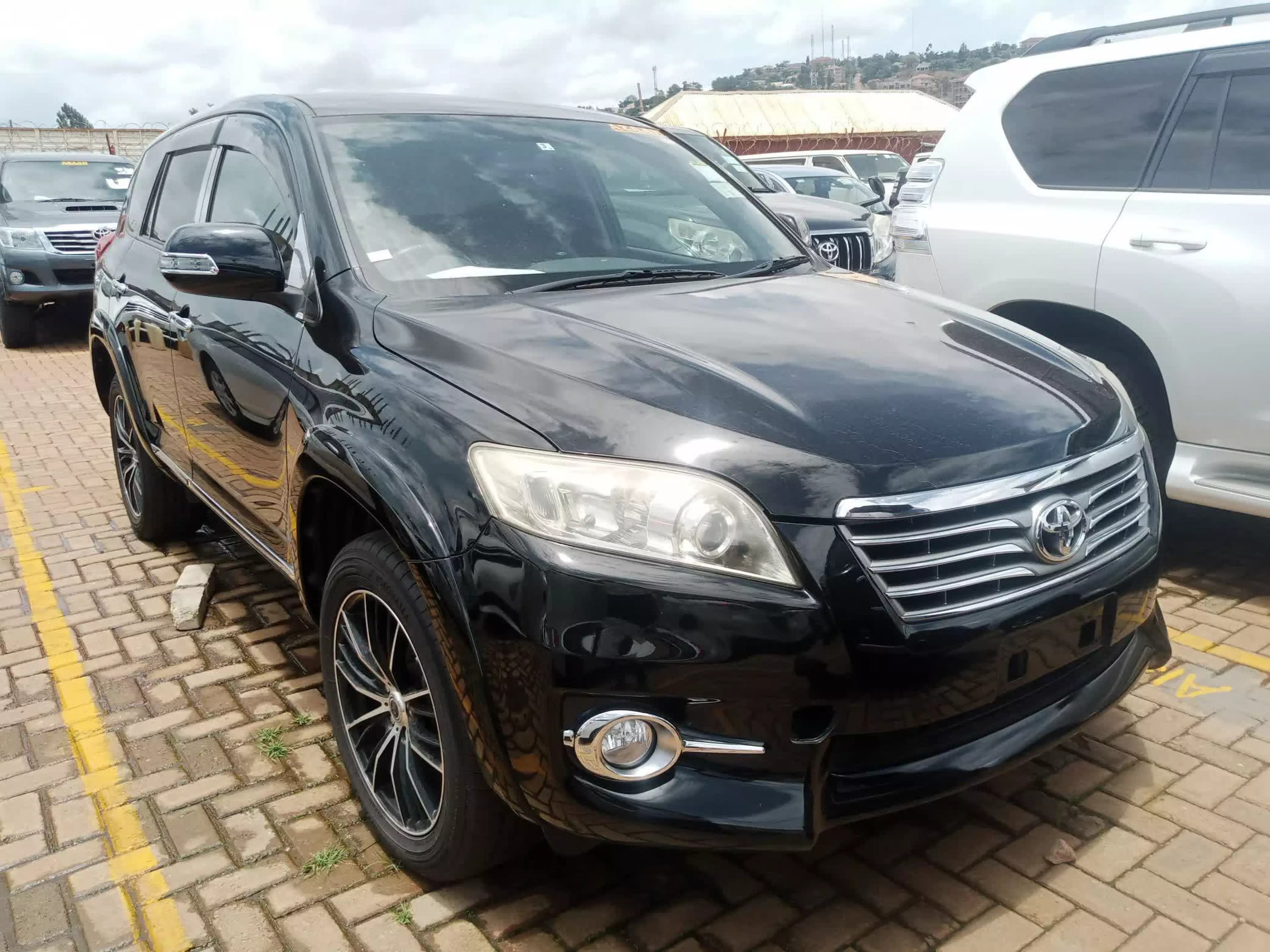 Toyota Vanguard  - 2009