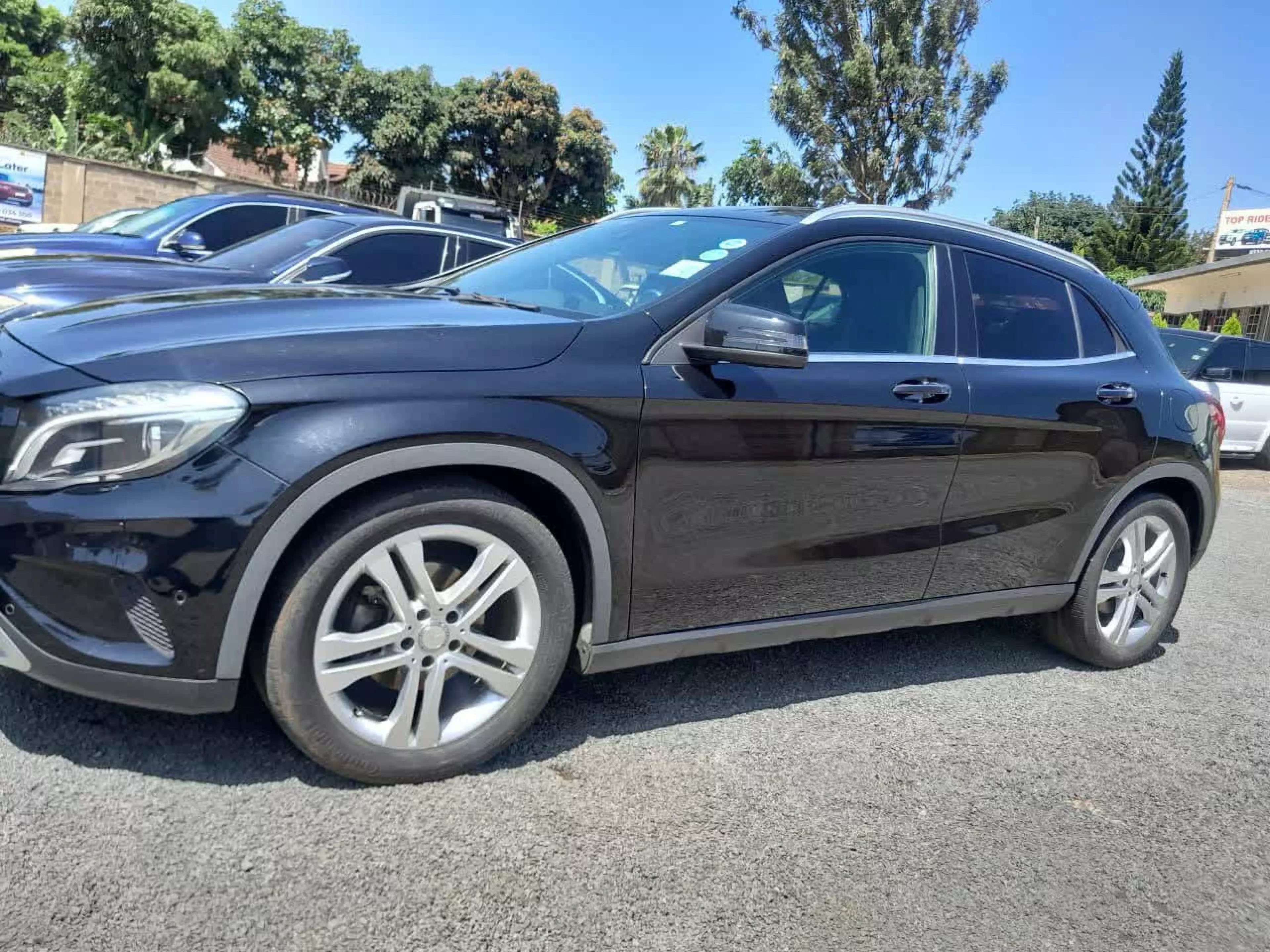 Mercedes-Benz GLA 180 - 2015