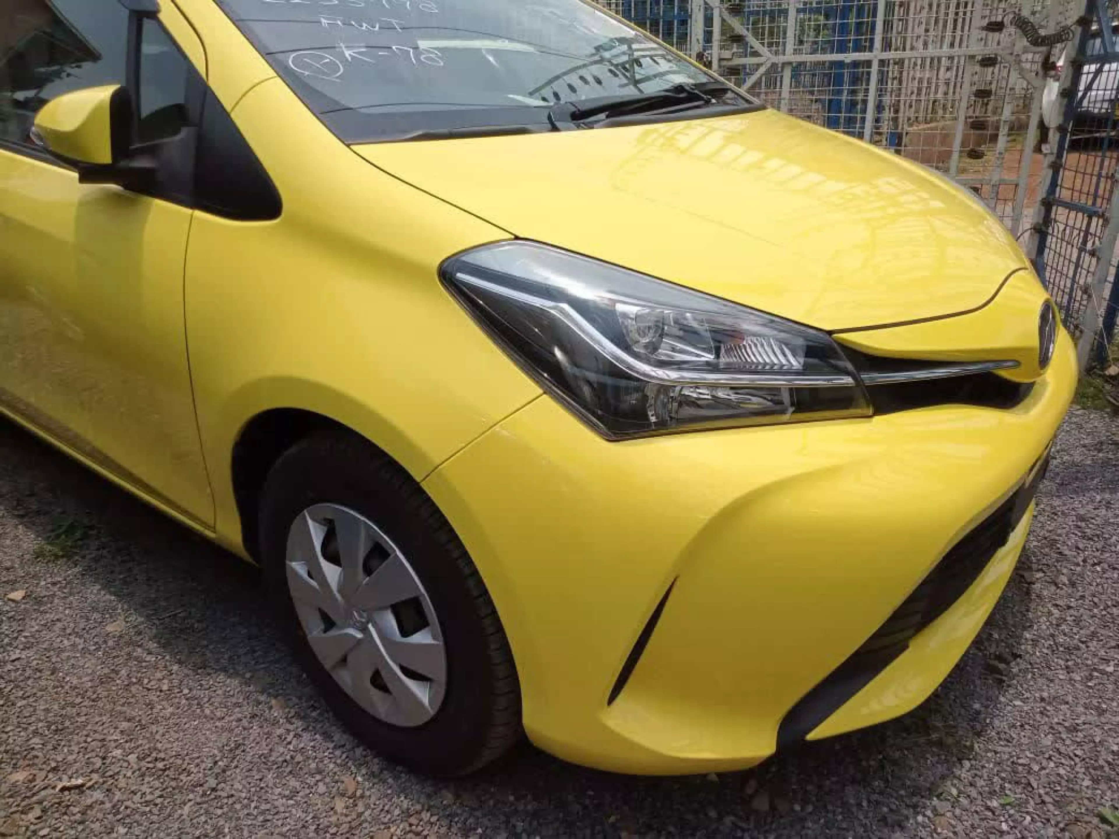 Toyota Vitz - 2015