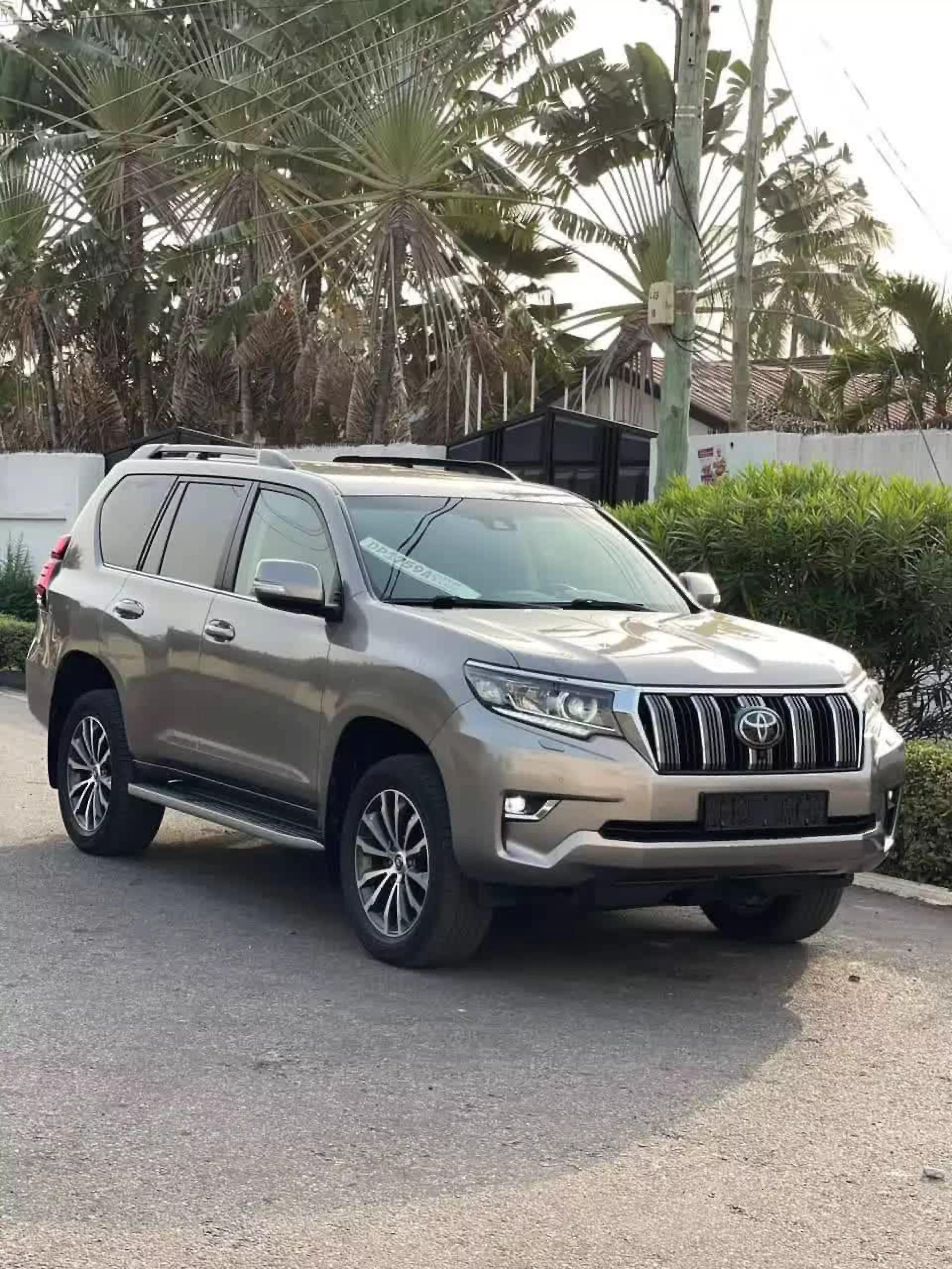 Toyota Landcruiser Prado - 2017