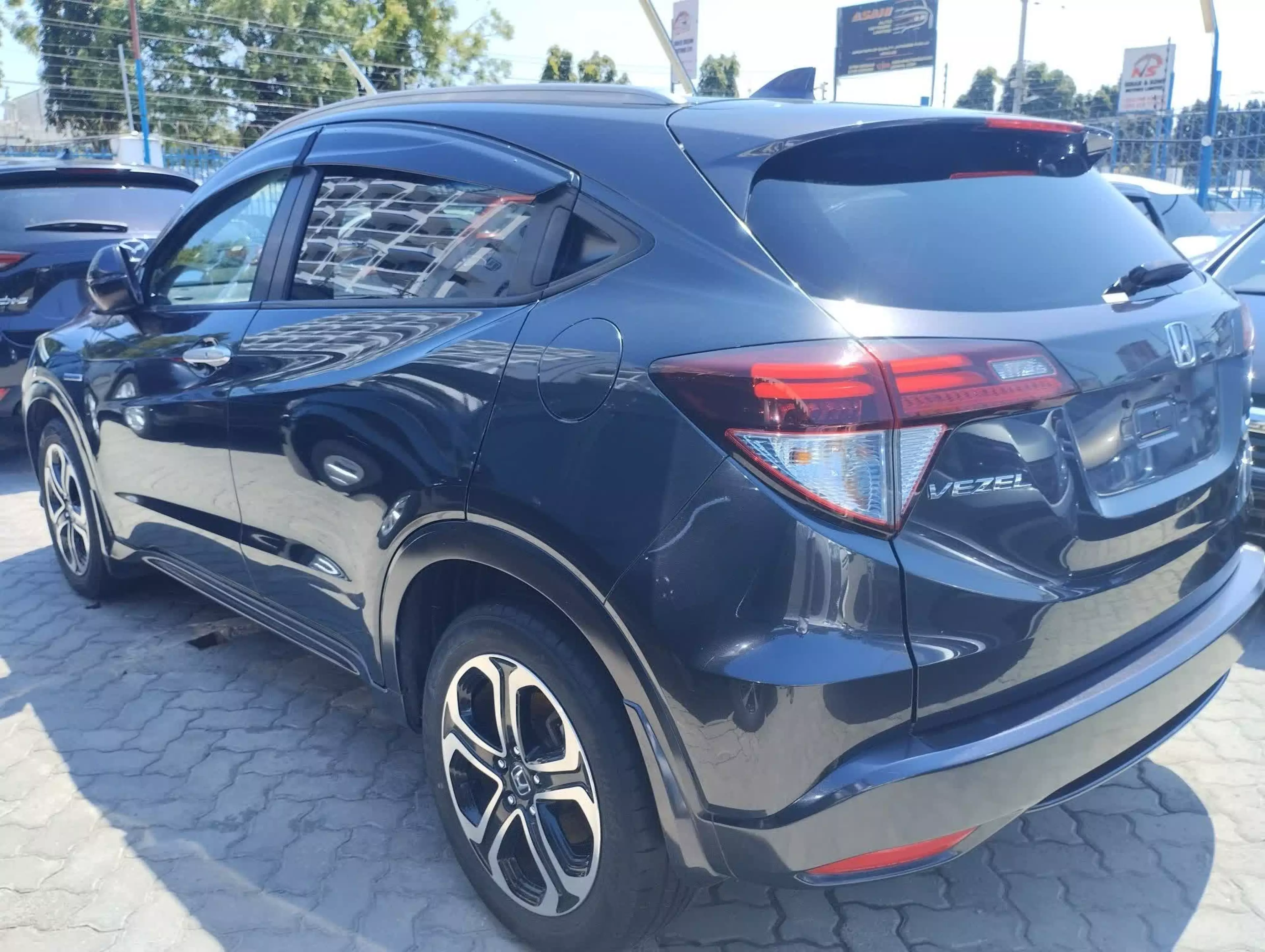 Honda Vezel  - 2016