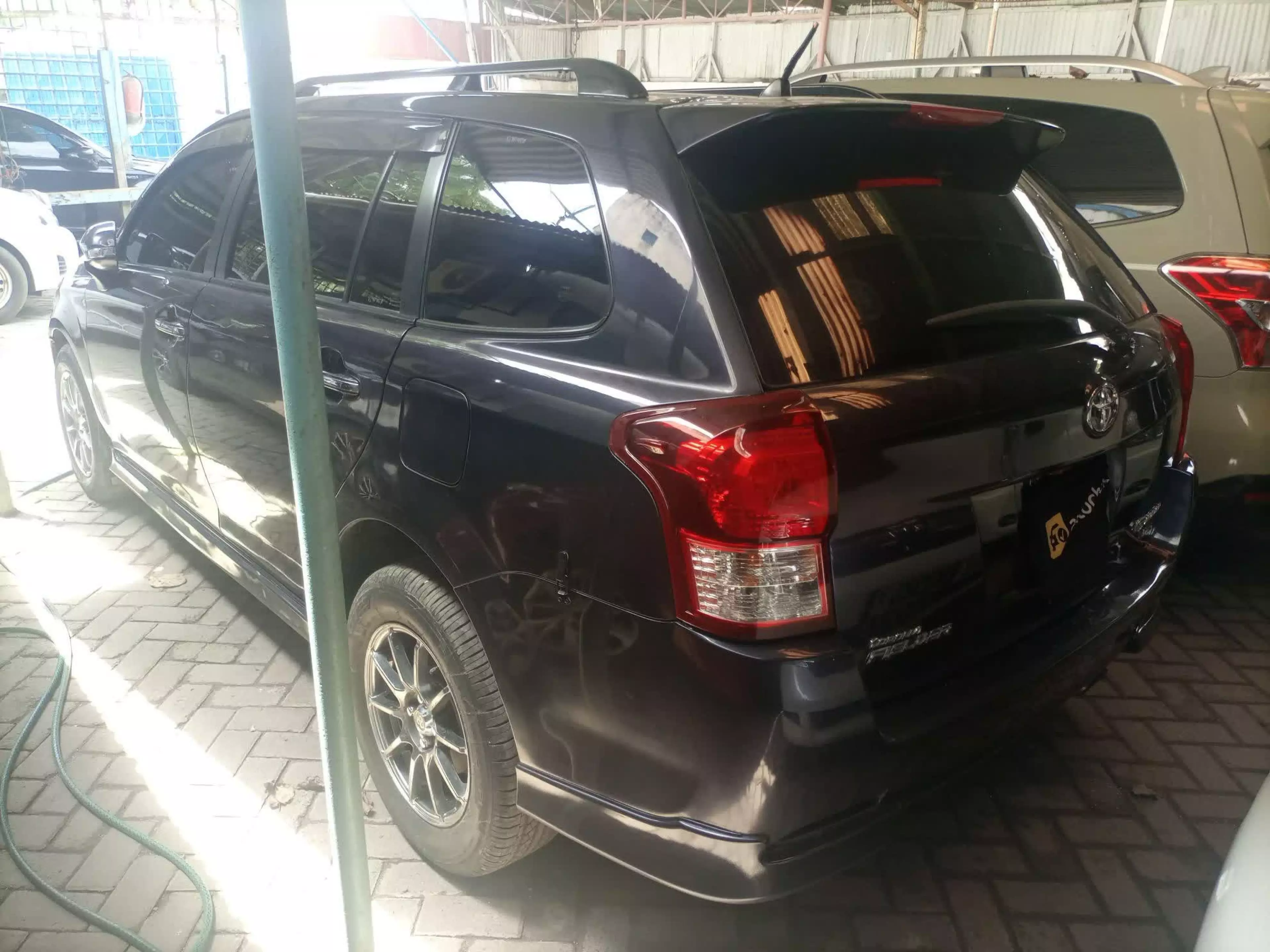 Toyota Fielder  - 2013