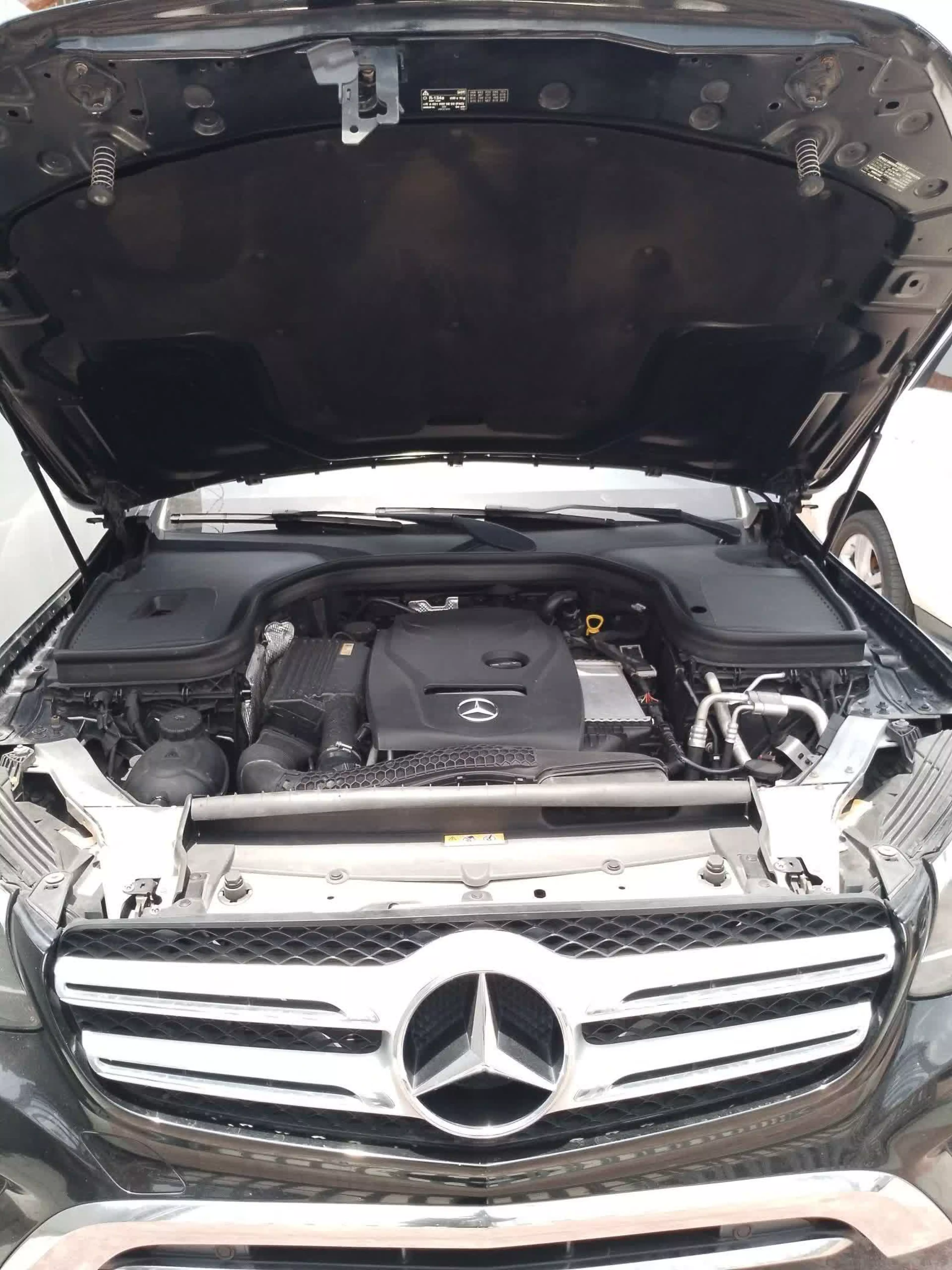 Mercedes-Benz GLC 300   - 2017