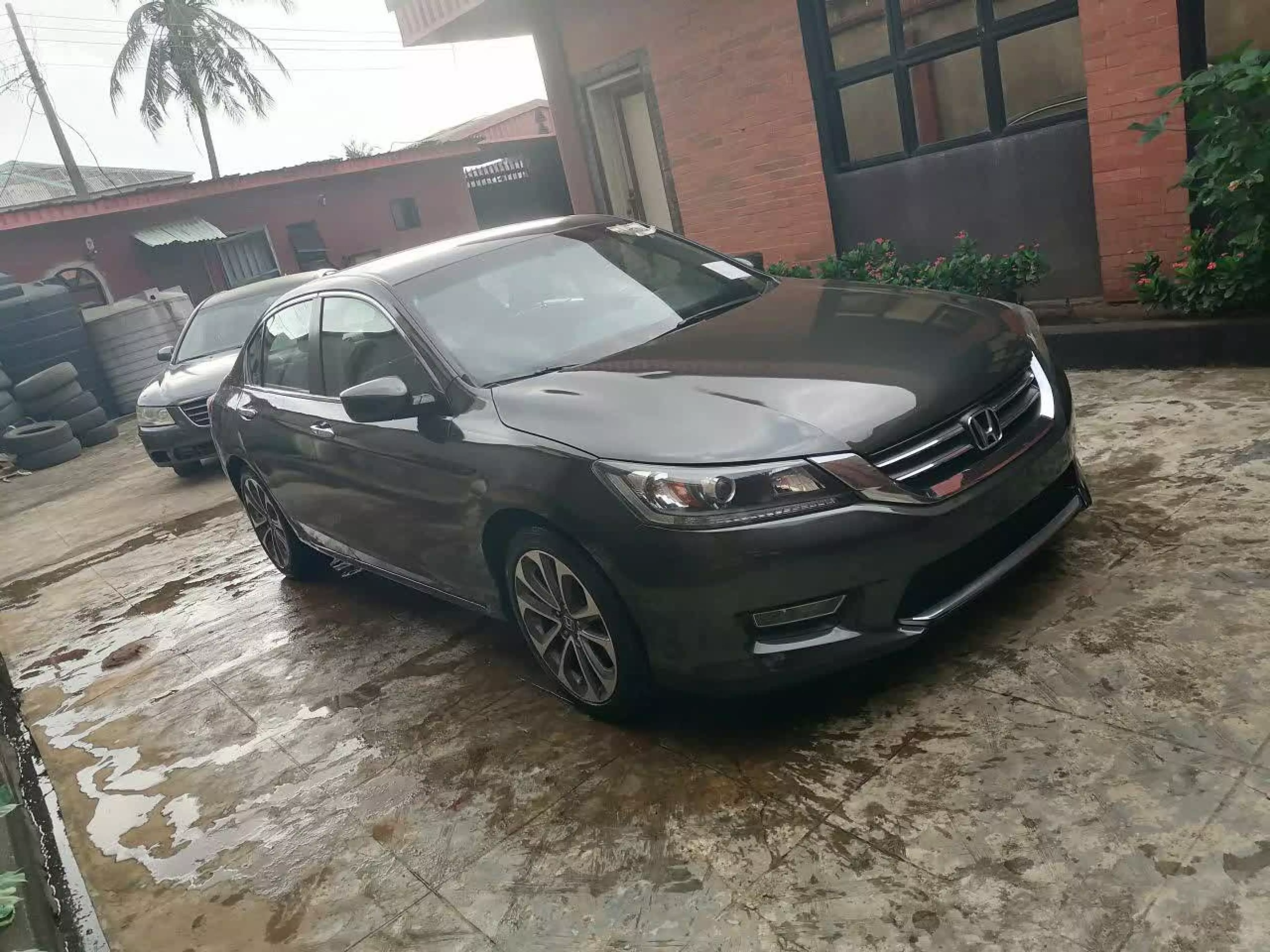 Honda Accord - 2013