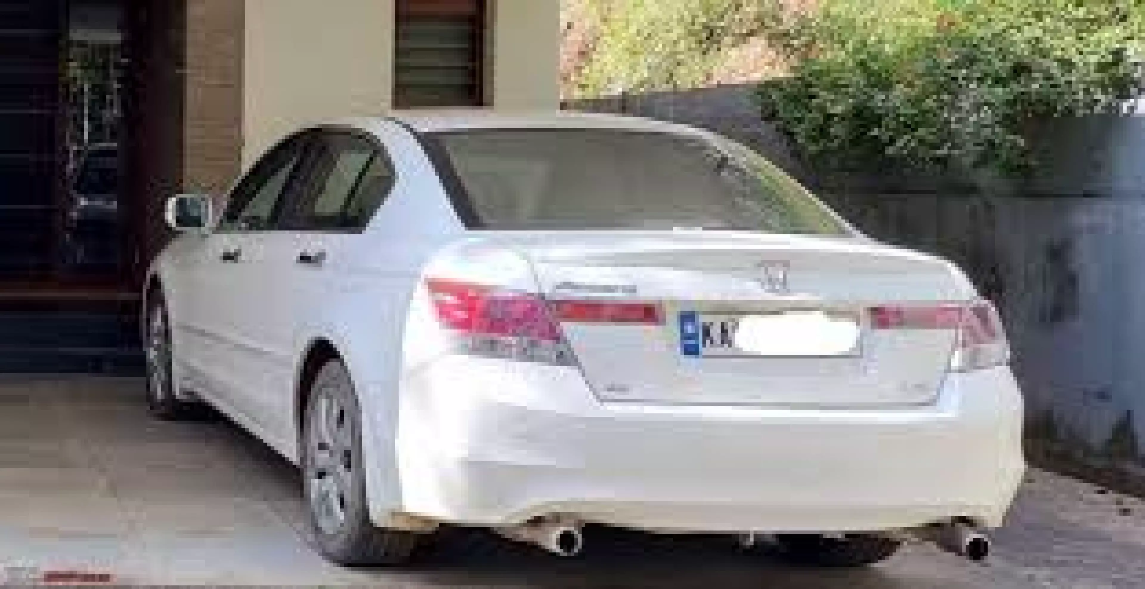 Honda Accord   - 2010