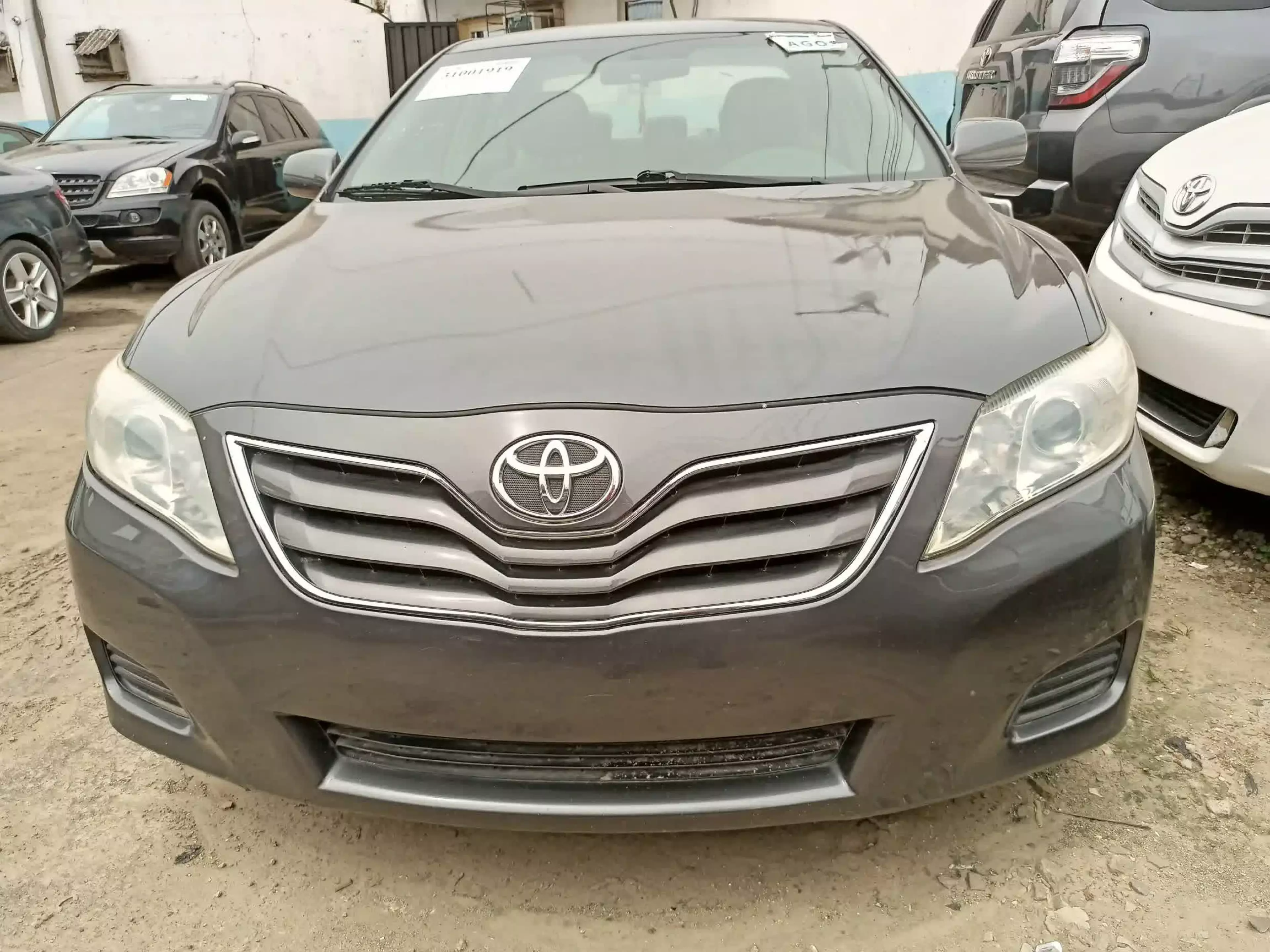 Toyota Camry - 2010