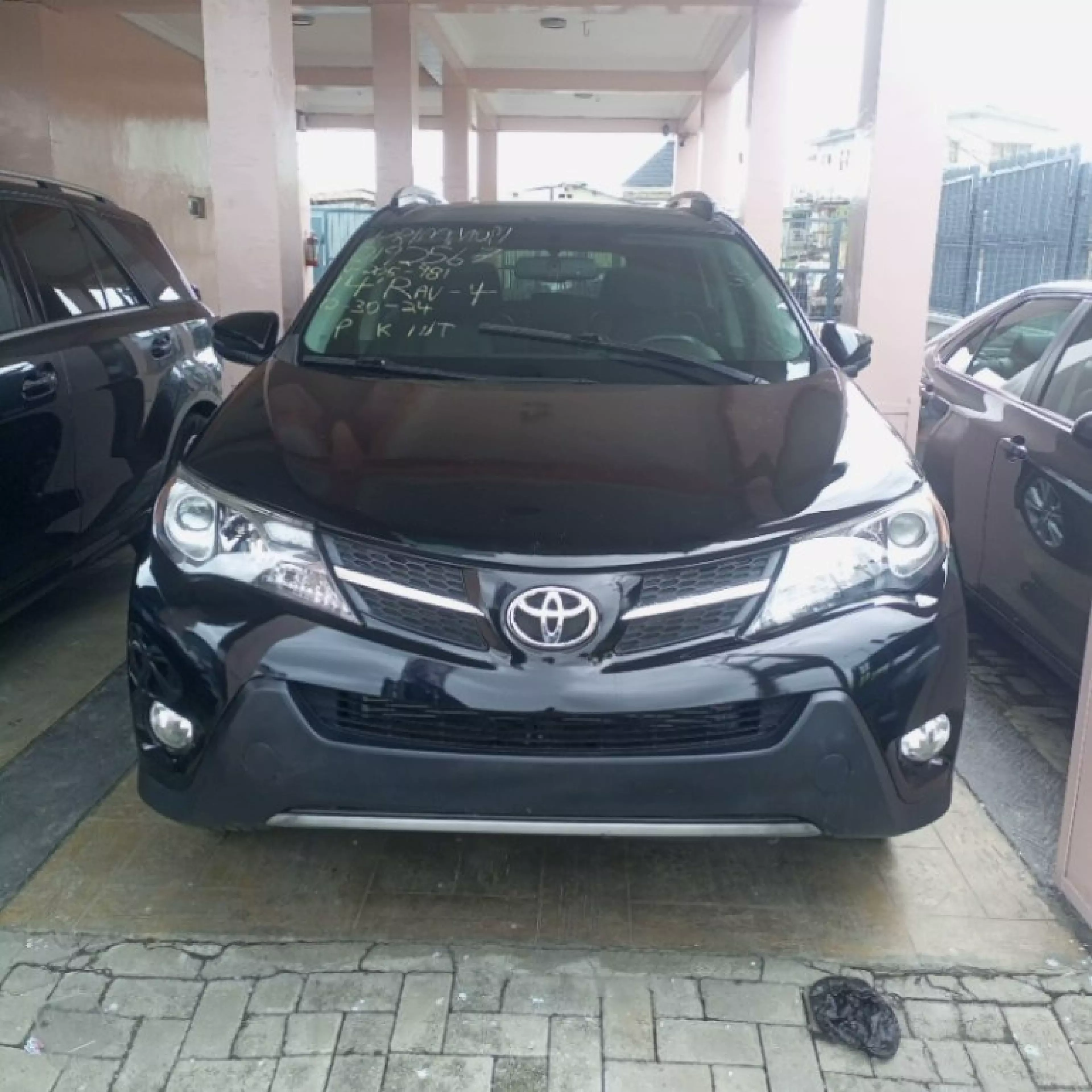 Toyota RAV4 - 2014