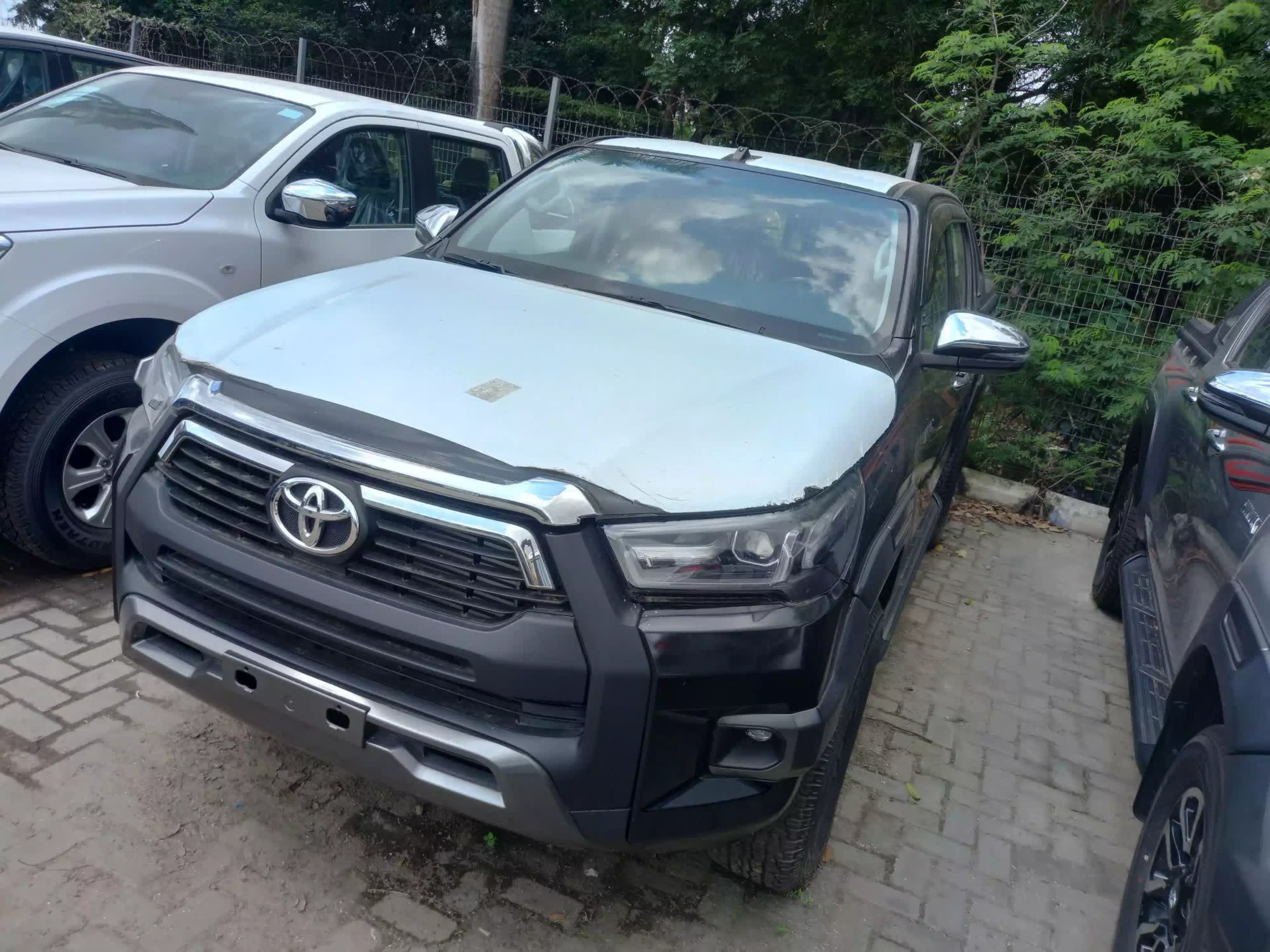 Toyota Hilux - 2023