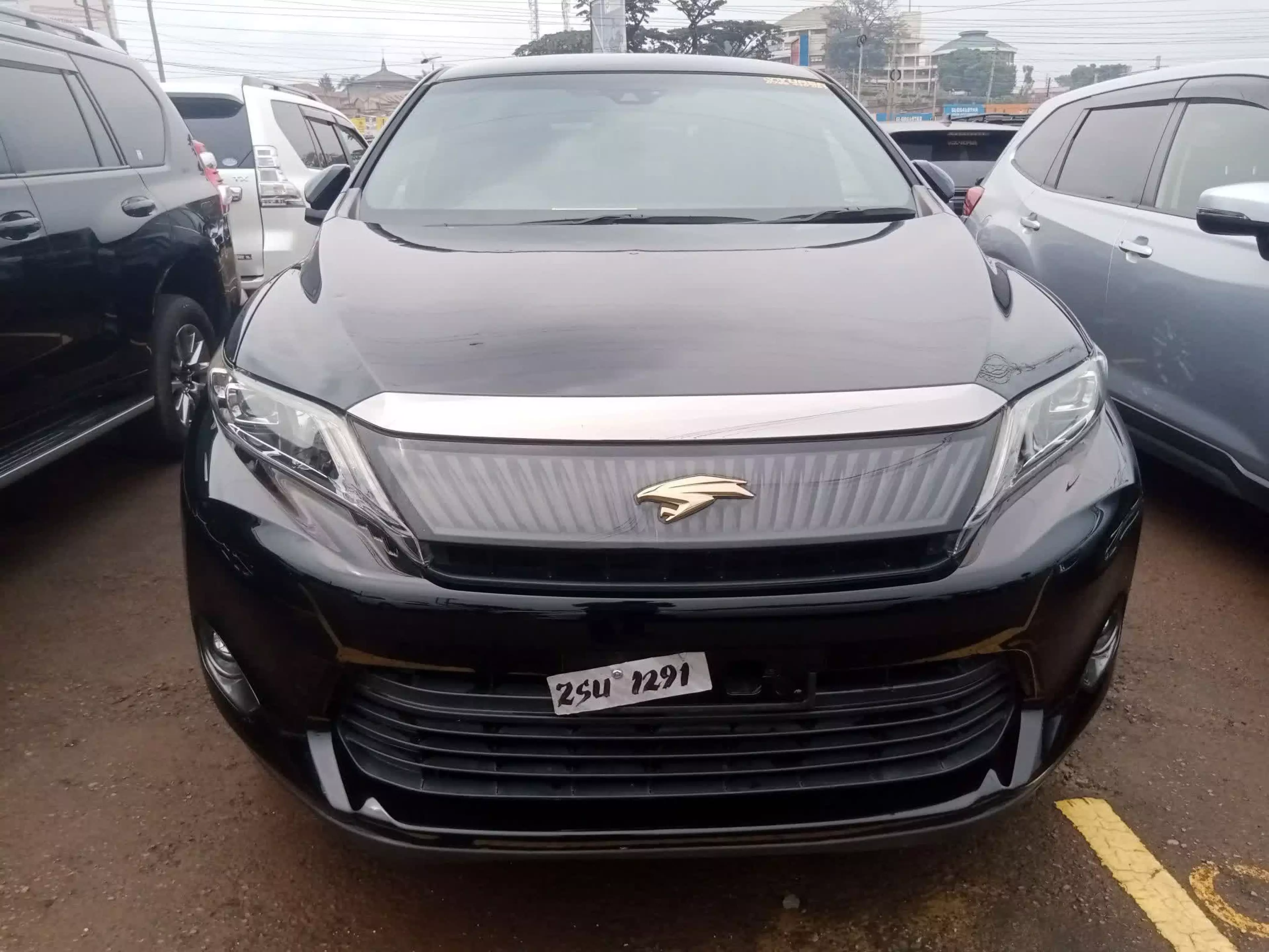 Toyota Harrier - 2016