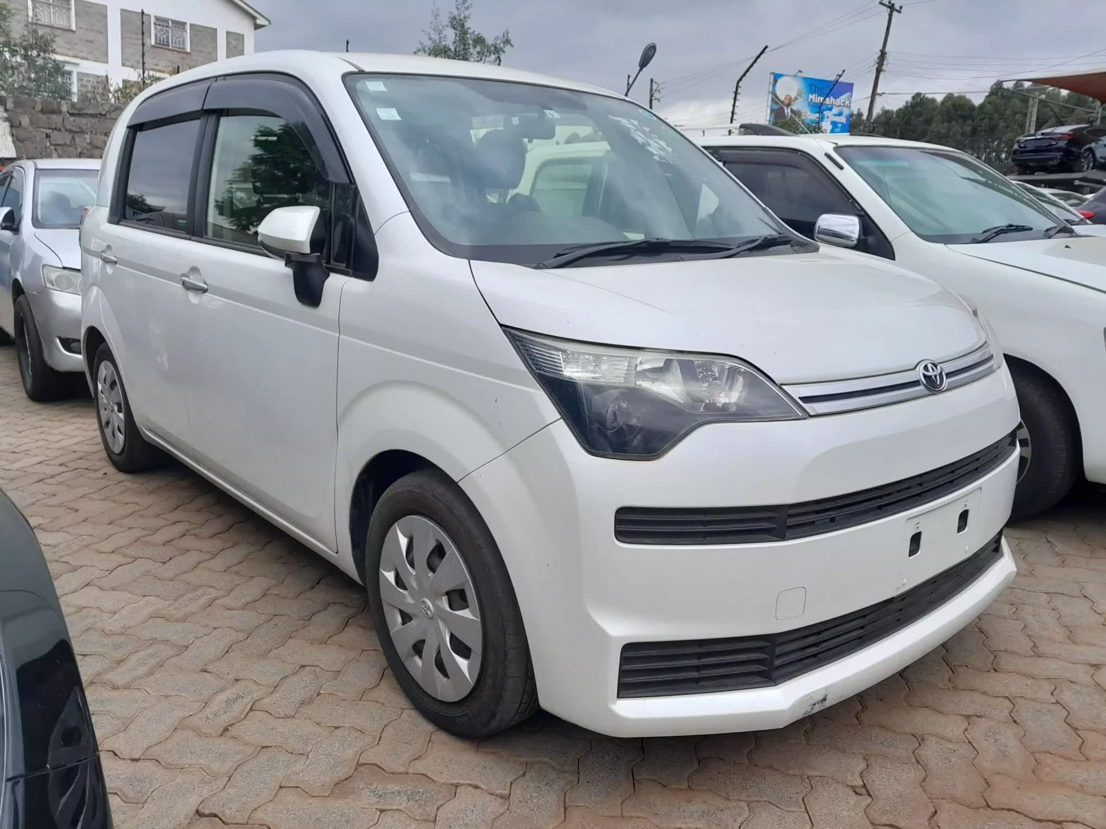 Toyota Spade  - 2015