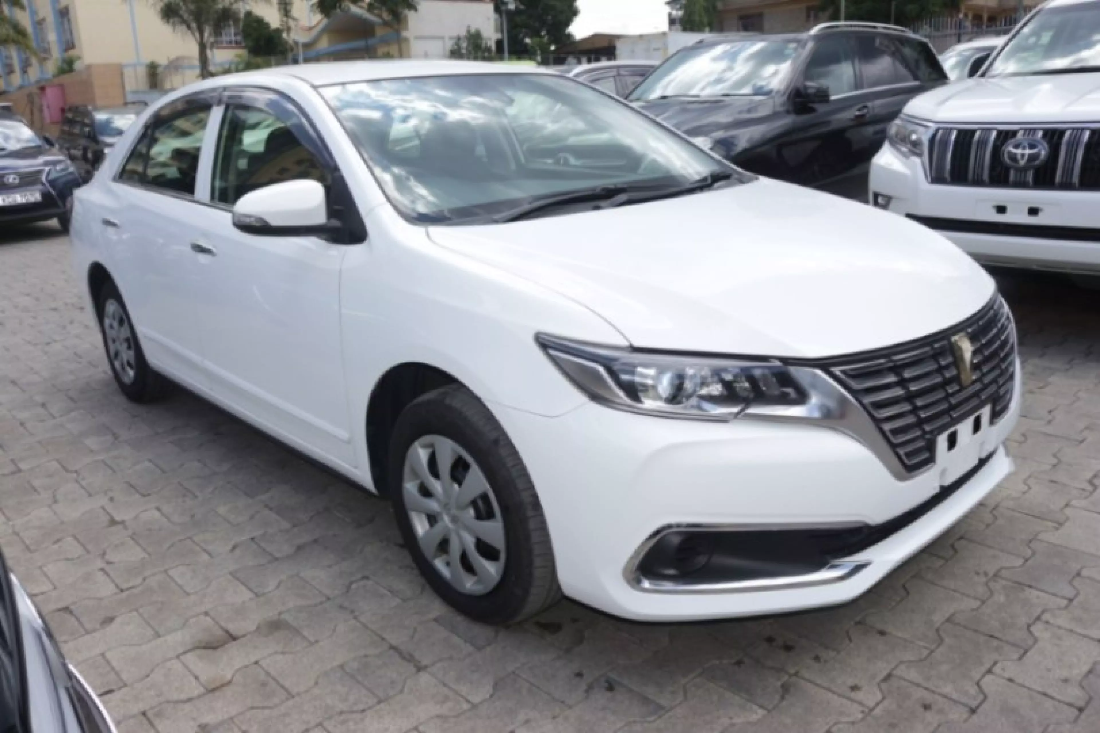 Toyota Premio  - 2018