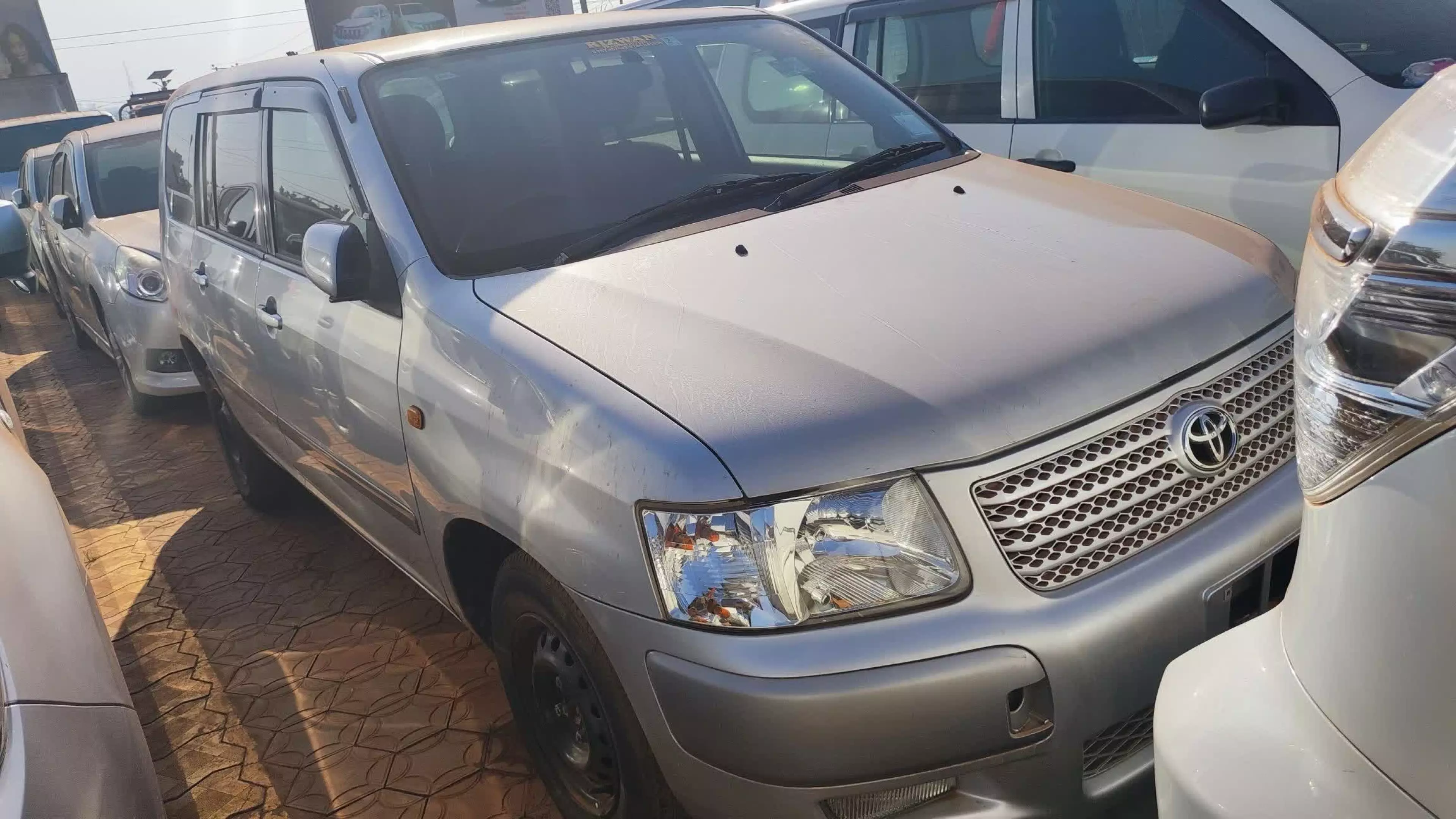 Toyota Succeed  - 2010