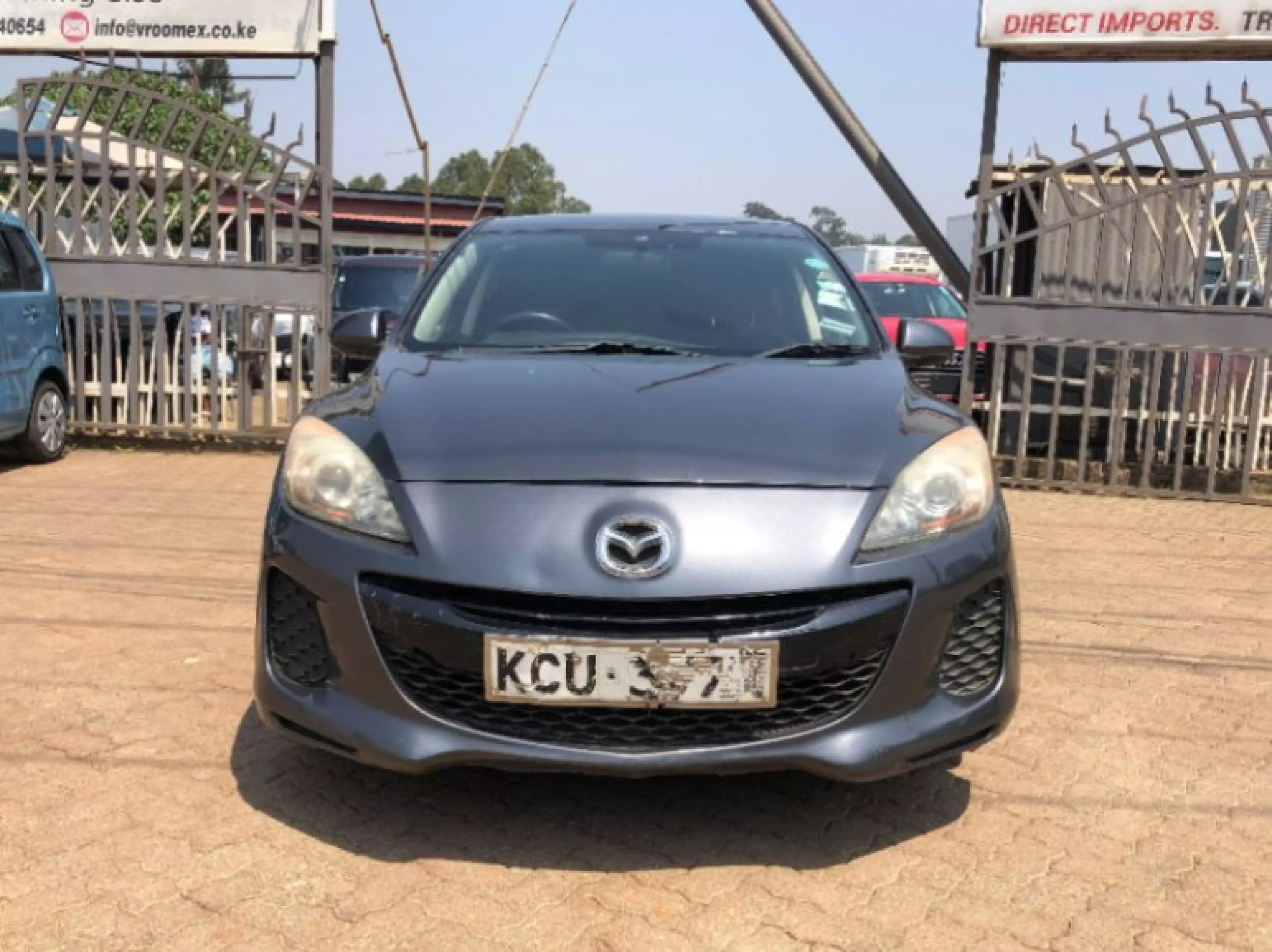 Mazda Axela  - 2012