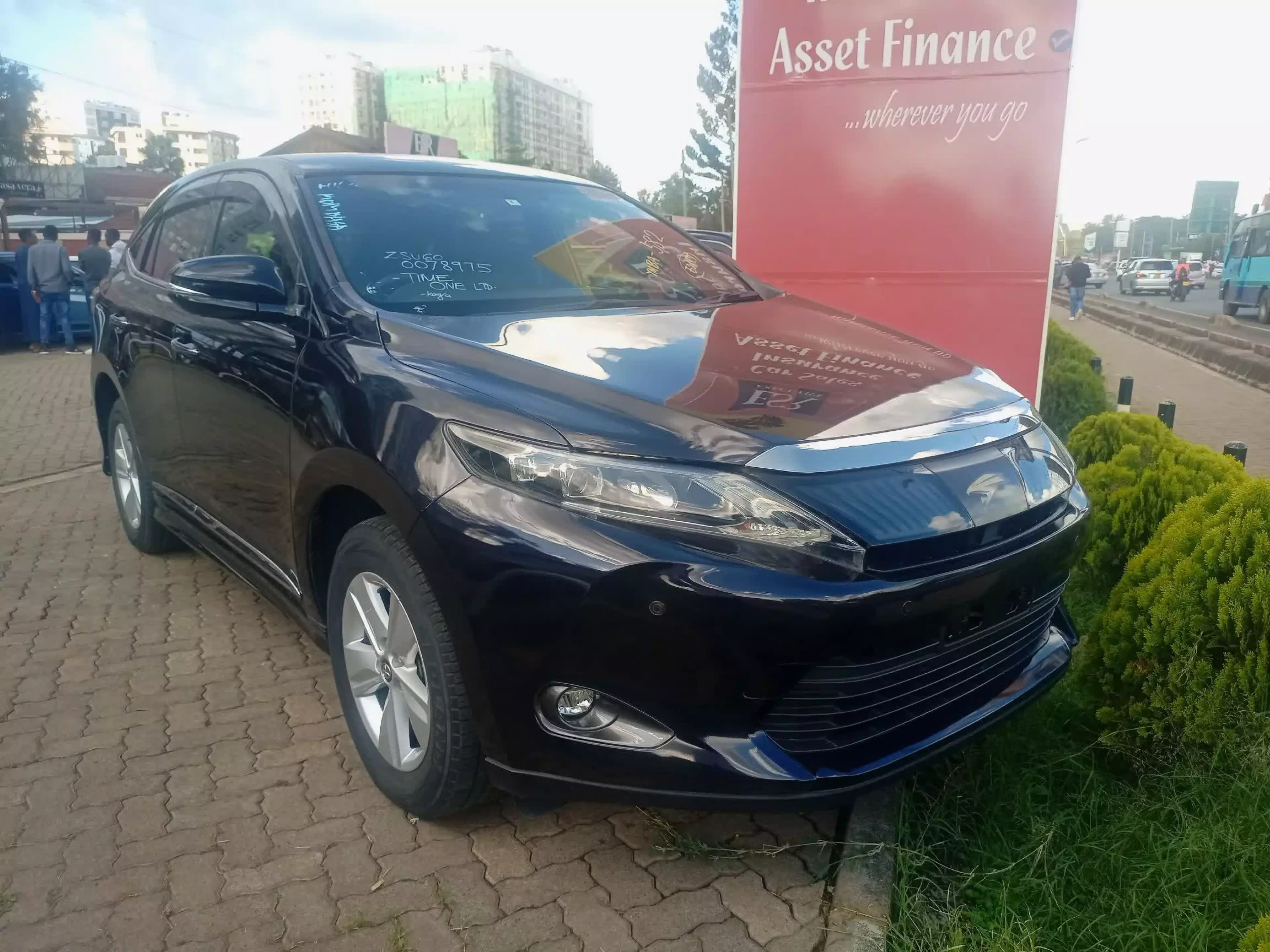 Toyota Harrier - 2016